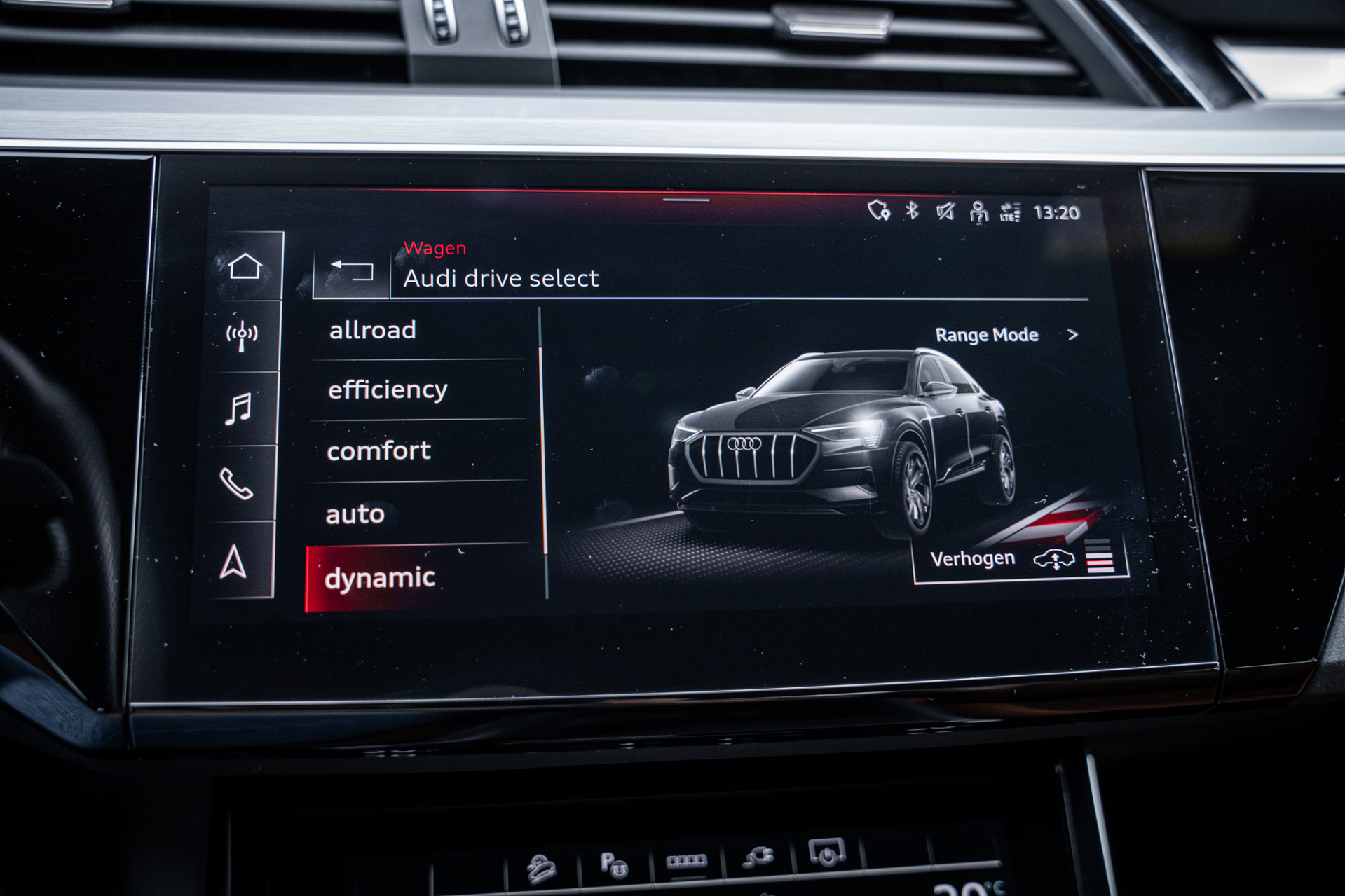 Foto van Audi Q8 Sportback 55 E-tron