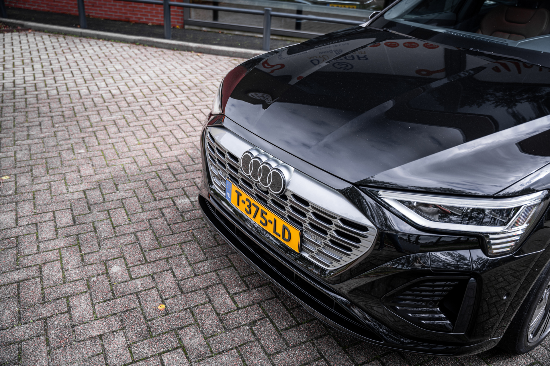 Foto van Audi Q8 Sportback 55 E-tron
