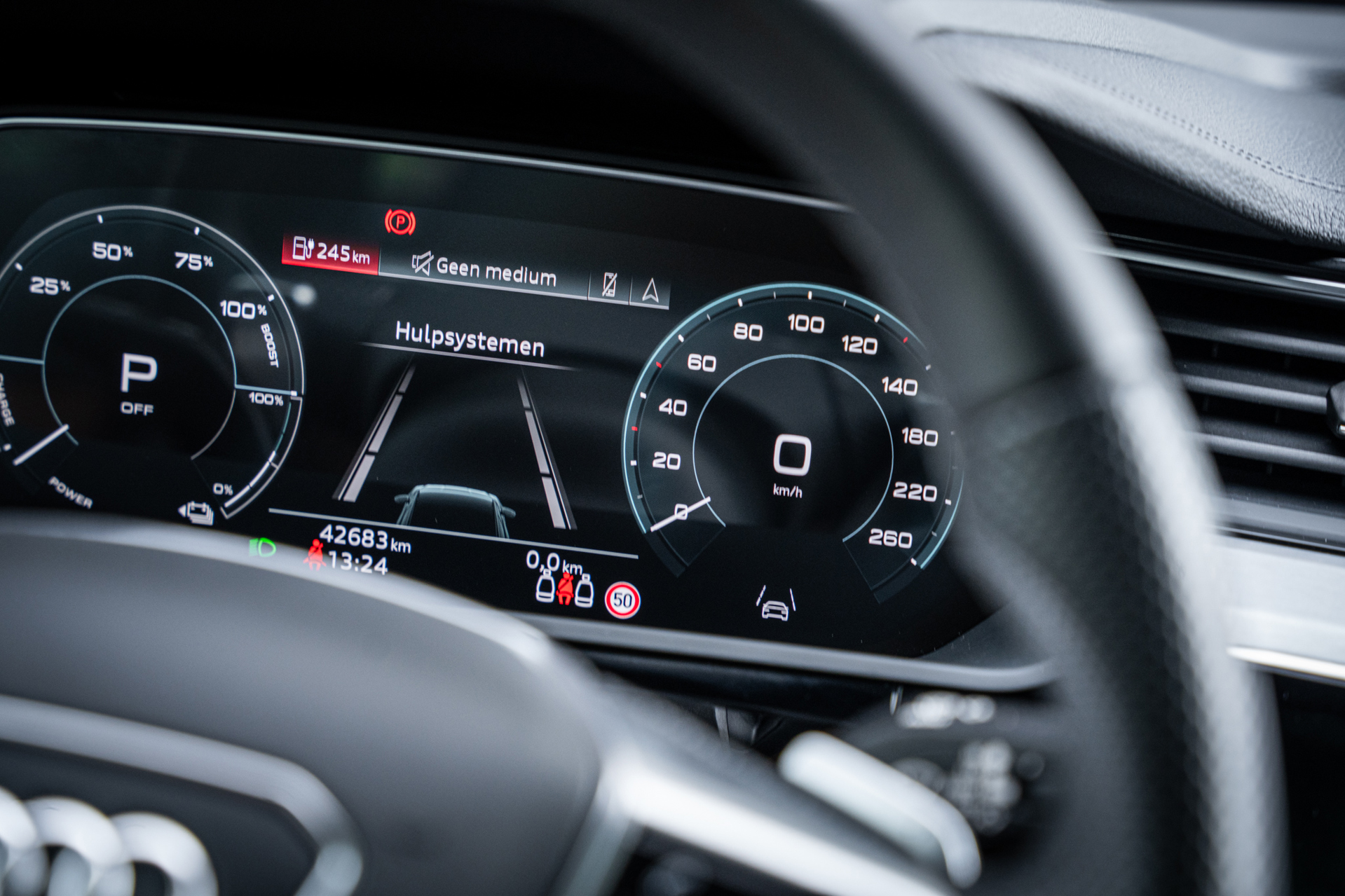 Foto van Audi Q8 Sportback 55 E-tron
