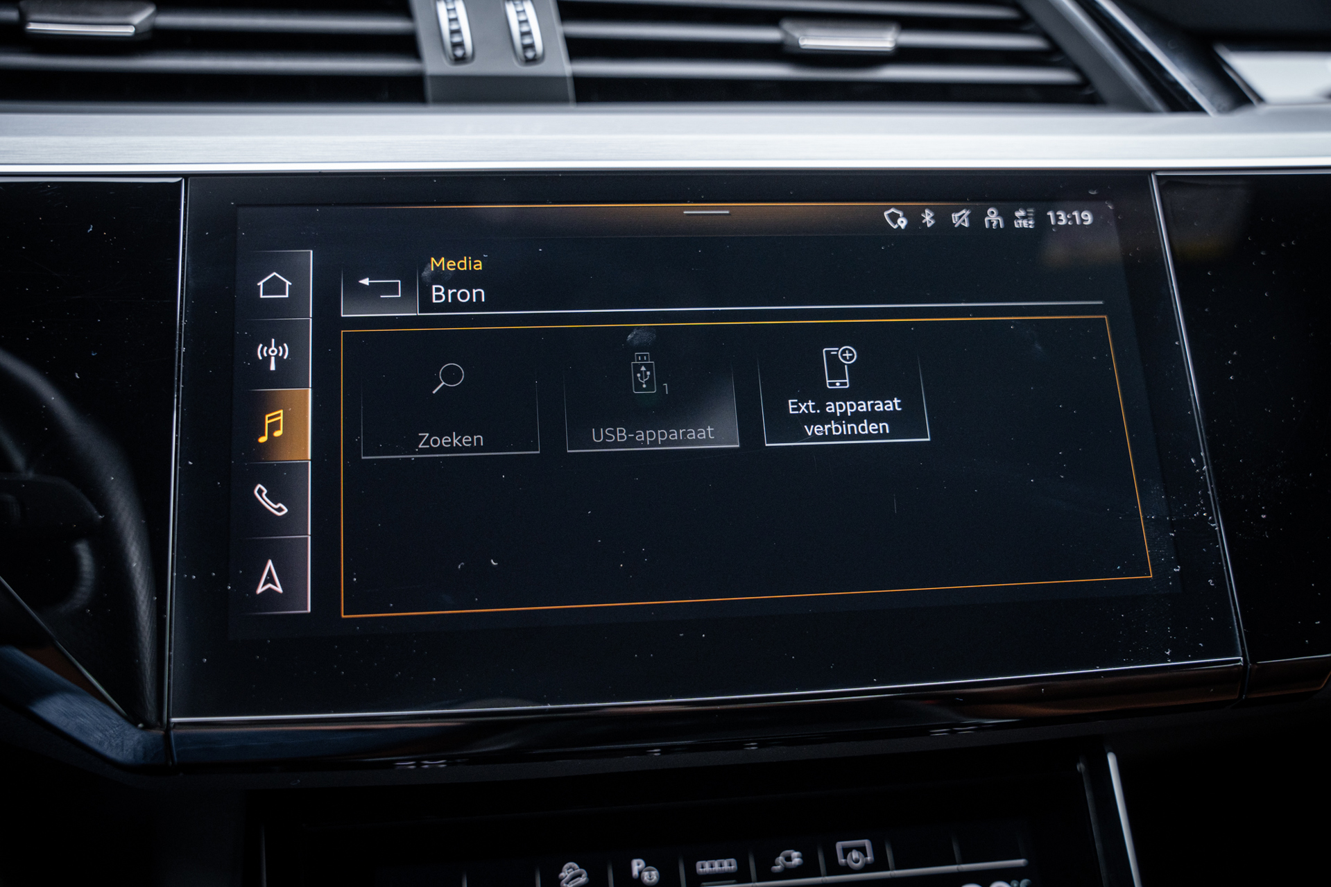Foto van Audi Q8 Sportback 55 E-tron