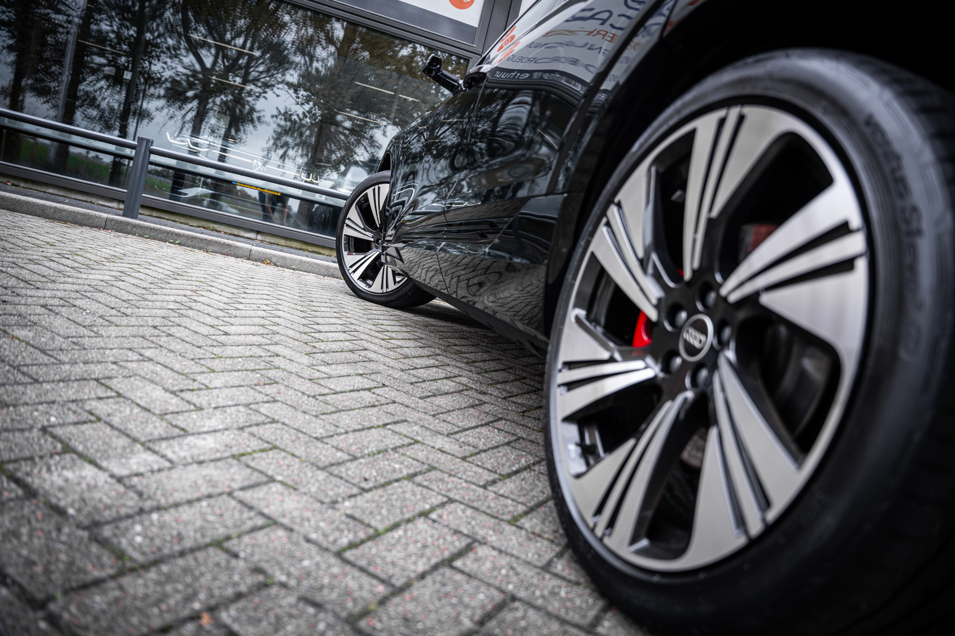 Foto van Audi Q8 Sportback 55 E-tron