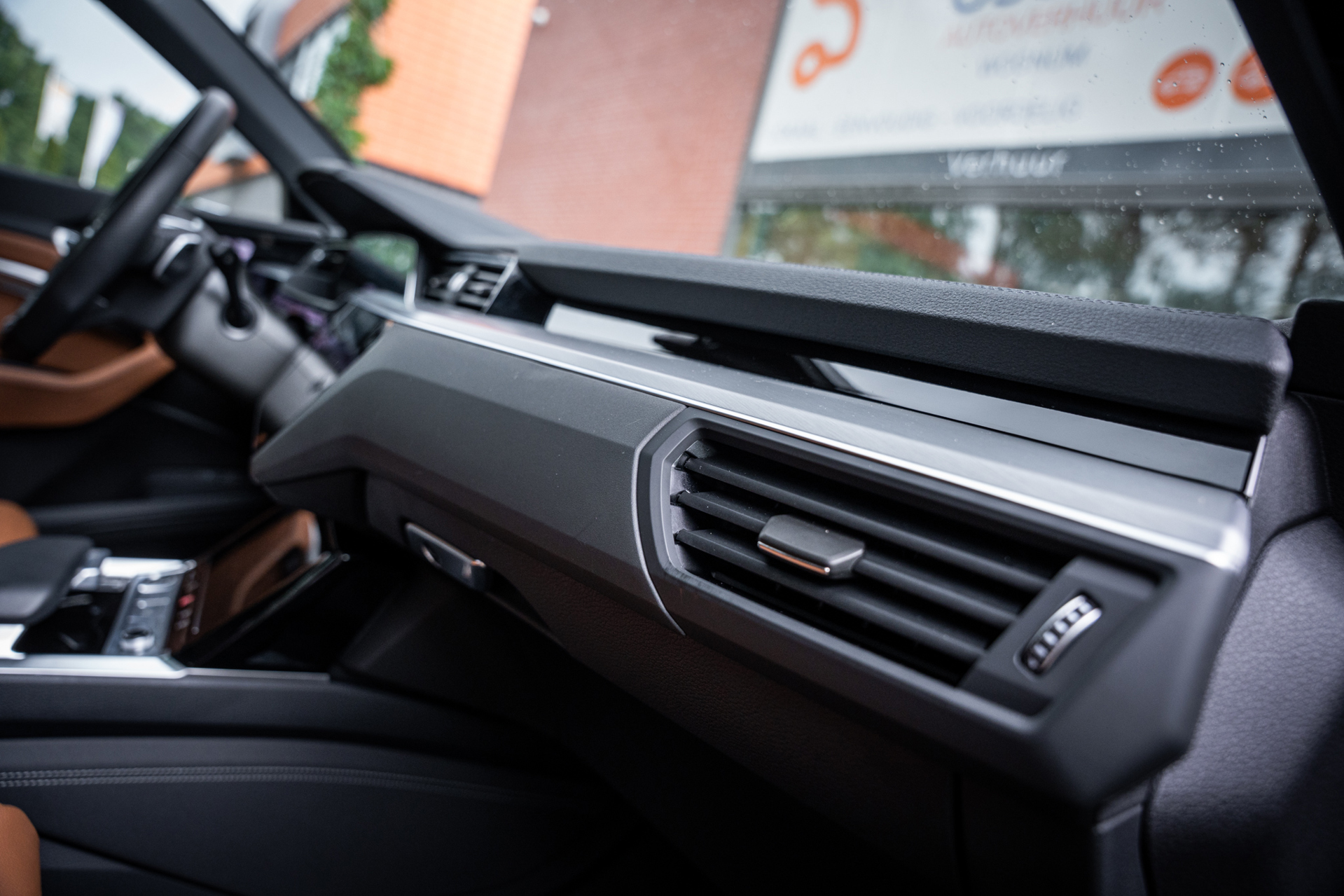 Foto van Audi Q8 Sportback 55 E-tron