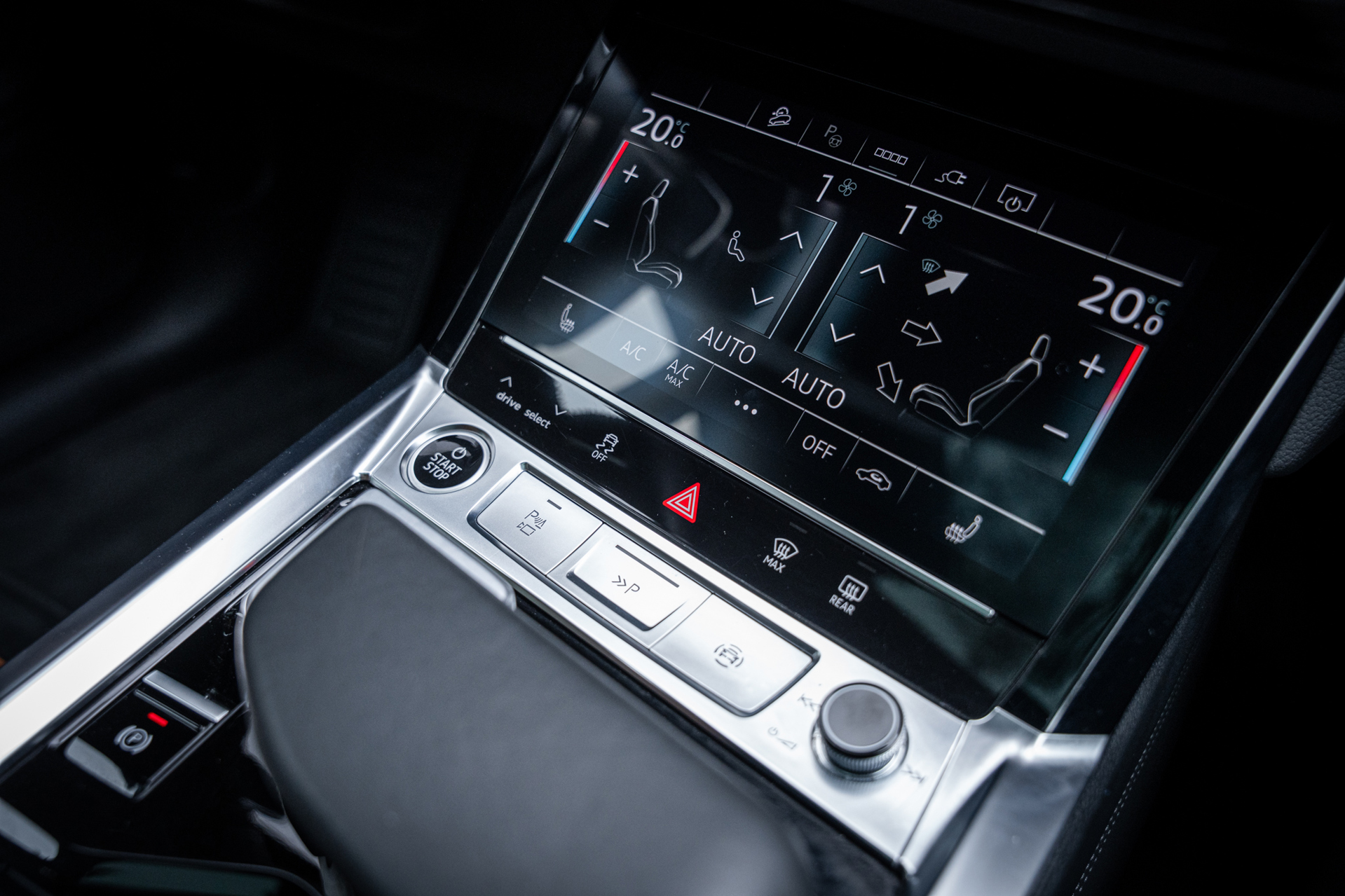 Foto van Audi Q8 Sportback 55 E-tron