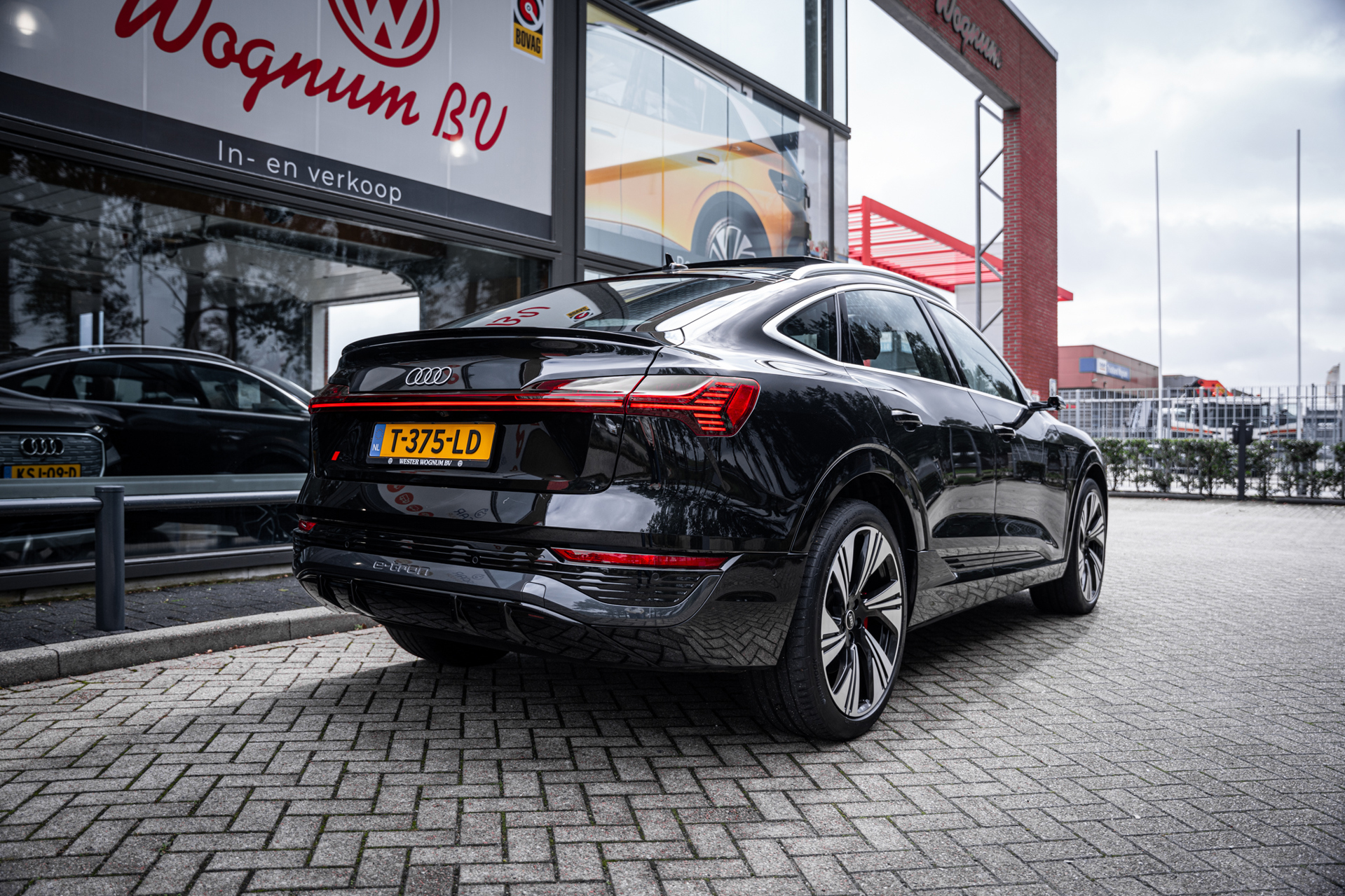 Foto van Audi Q8 Sportback 55 E-tron