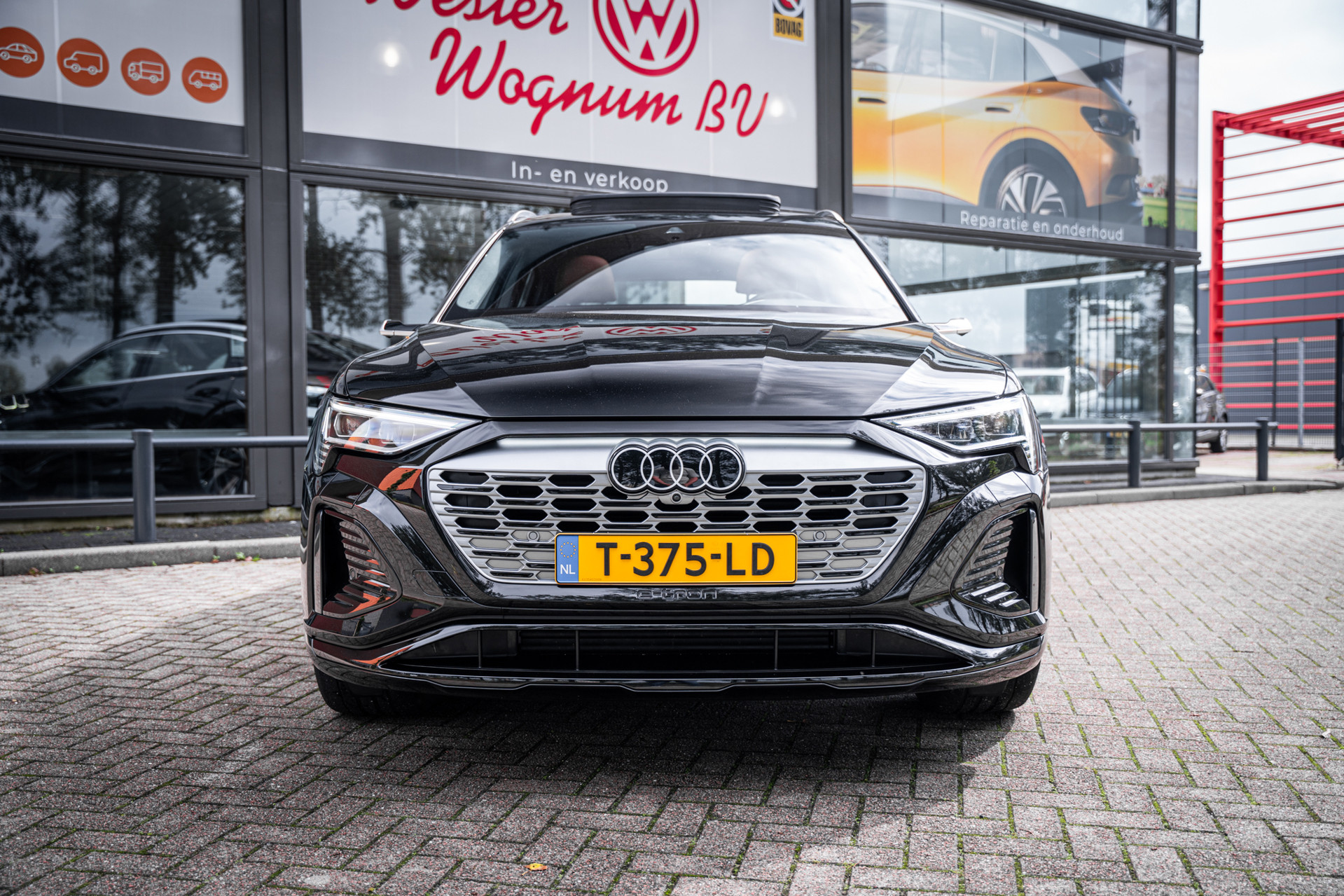 Foto van Audi Q8 Sportback 55 E-tron