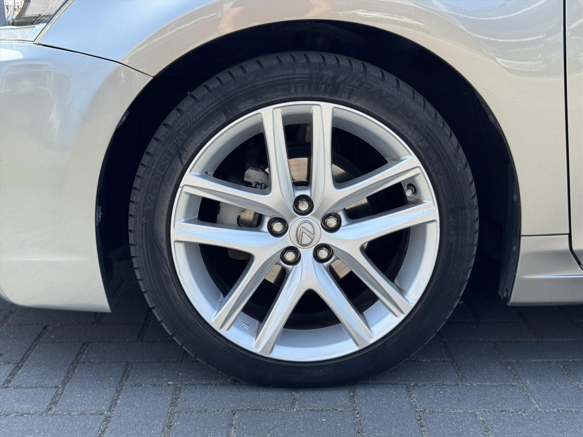 Foto van Lexus CT
