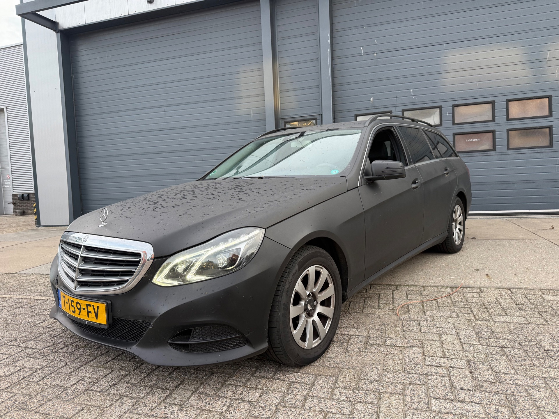 Mercedes-Benz E 200 CDI 200 BlueTEC Ambition 2015 - voorkant