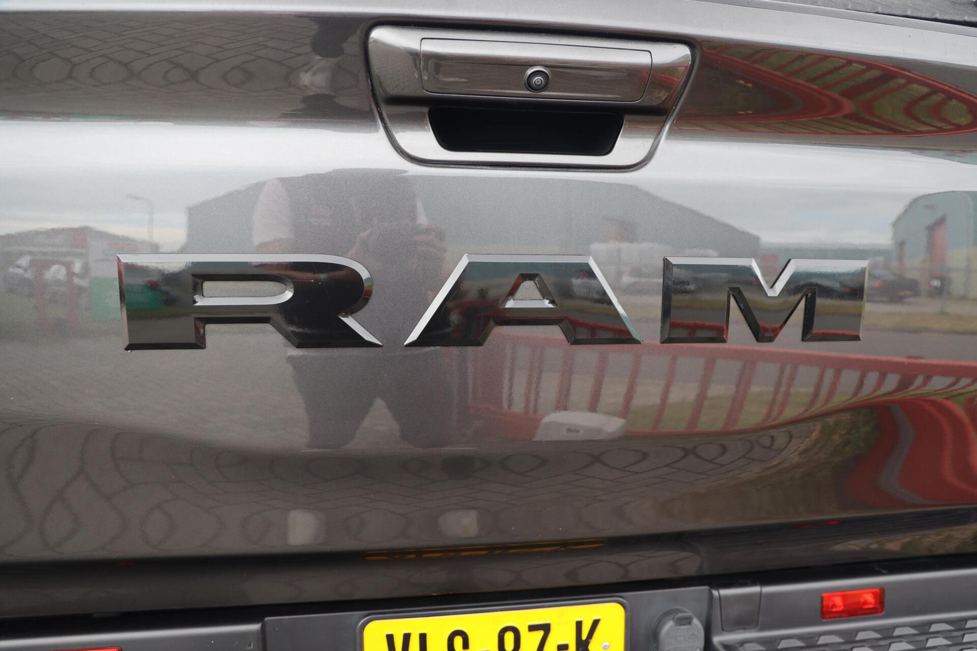 Foto van Ram Ram 1500 Laramie