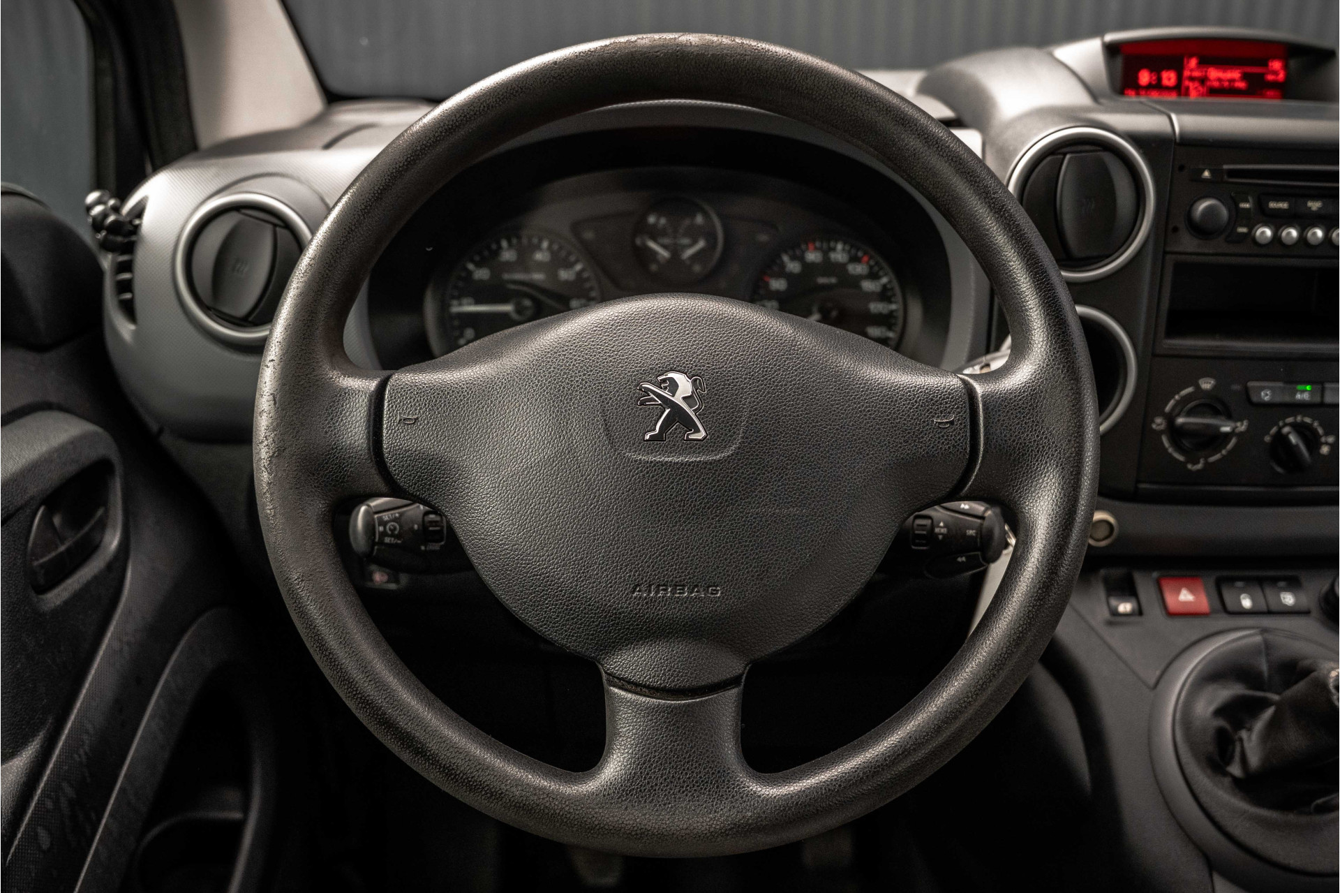 Foto van Peugeot Partner
