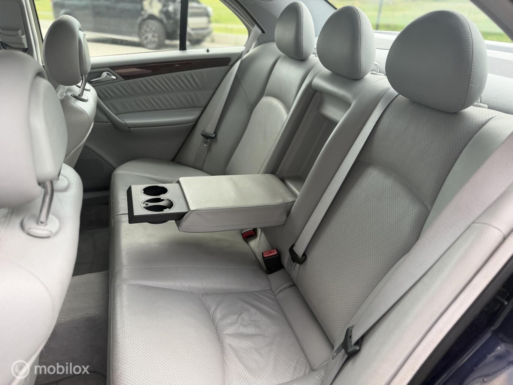 Foto van Mercedes-Benz C 240