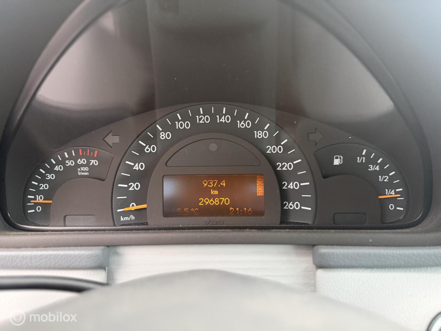 Foto van Mercedes-Benz C 240