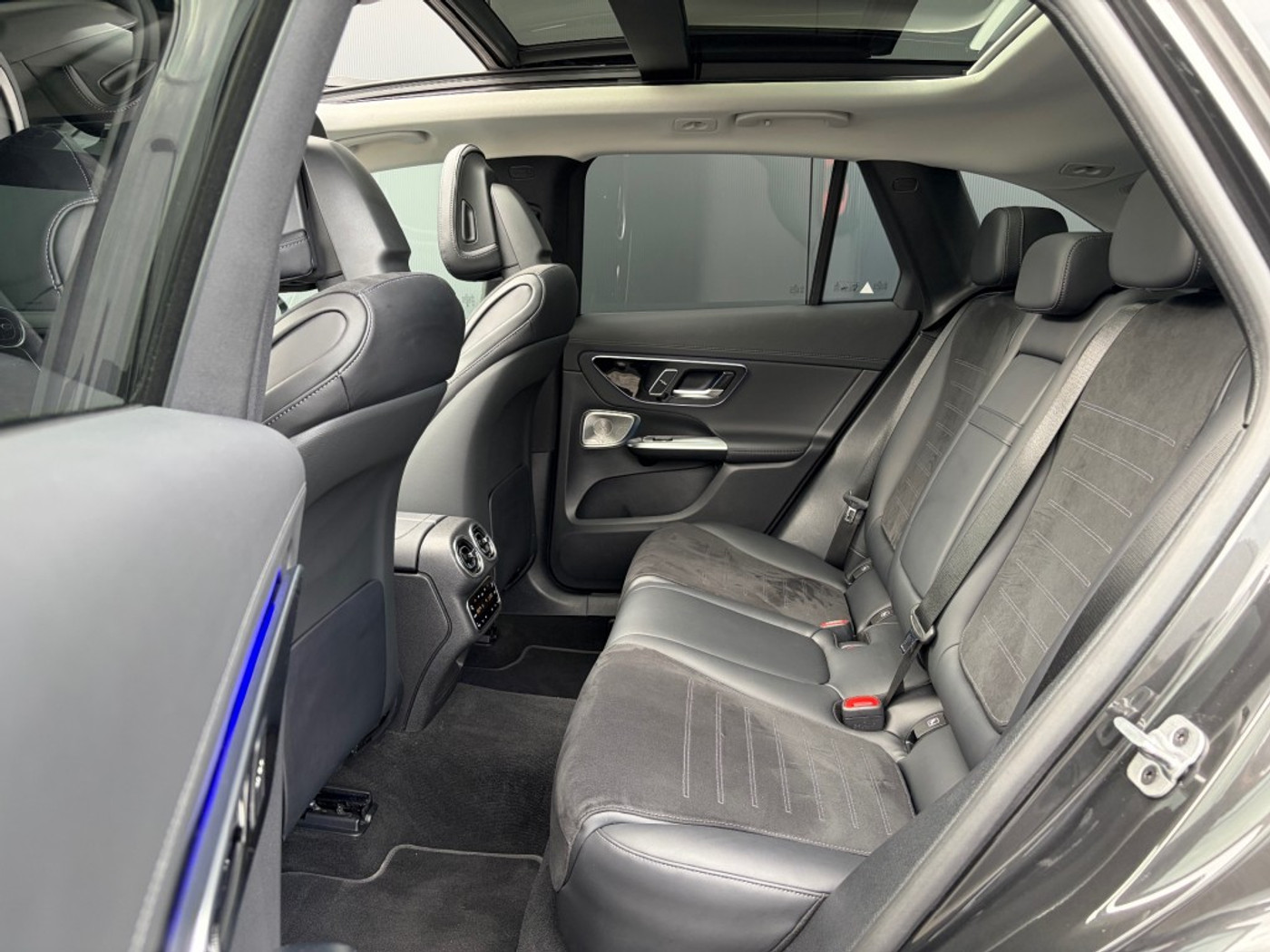 Foto van Mercedes-Benz GLC 300 E 4Matic