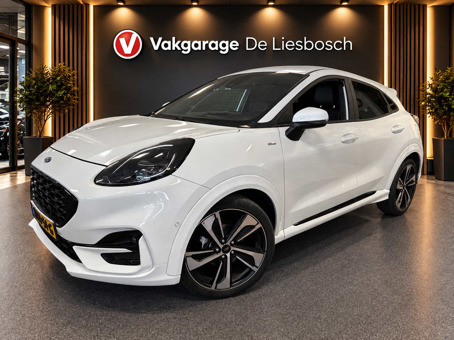 Ford Puma 1.0 EcoBoost Hybrid ST-Line X / automaat / Navigatie /19 inch /camera/B&O adaptive -cruise 2023 - voorkant