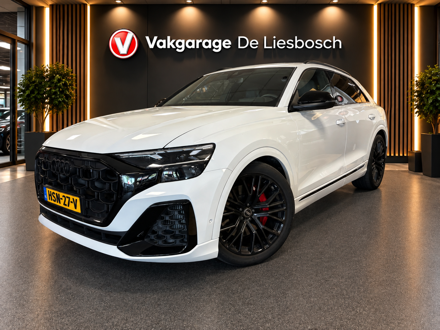Audi Q8 60 TFSI E 60 TFSI e quattro Pro Line S Competition 489pk | Panoramadak | luchtvering | head-up | 360 camera | 22 inch 2024 - voorkant