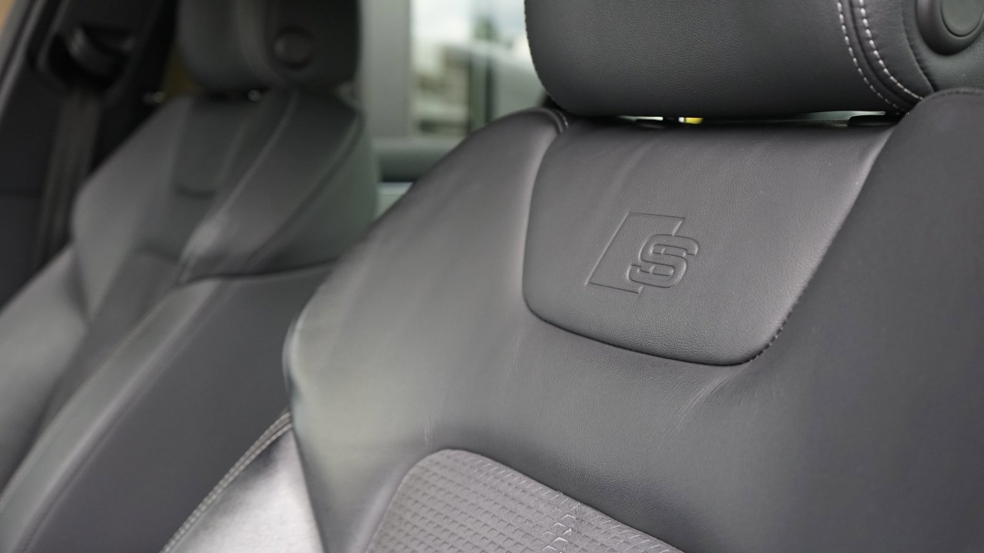 Foto van Audi A6 55 TFSI E
