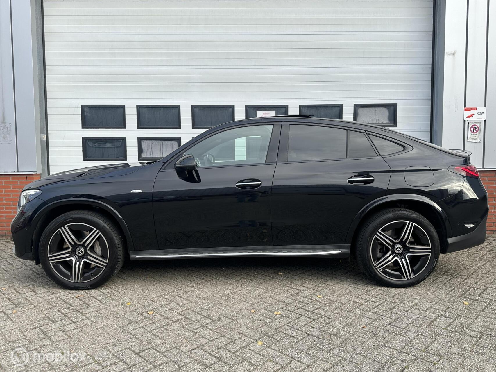 Foto van Mercedes-Benz GLC 300 E 4Matic