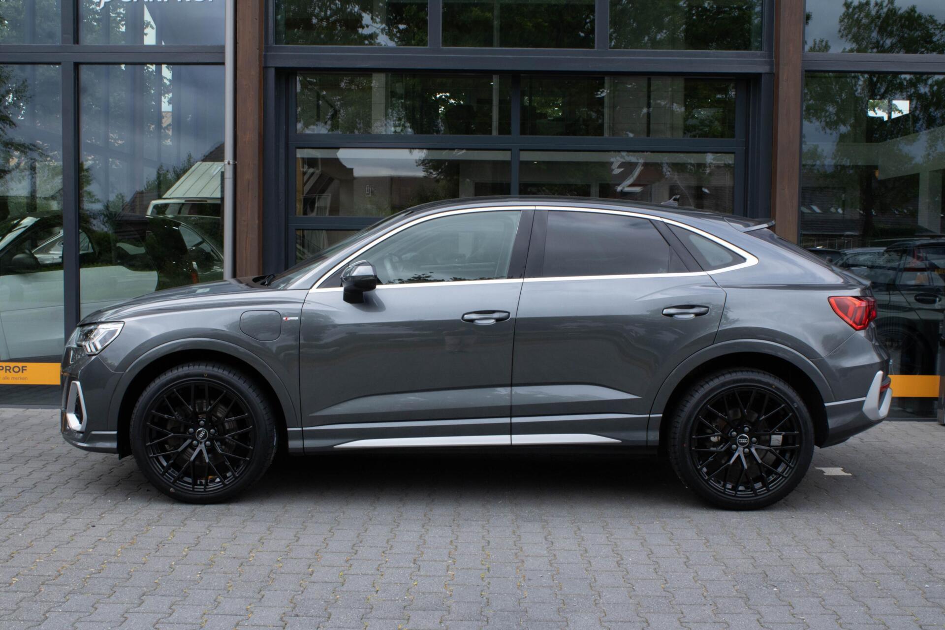 Foto van Audi Q3 Sportback E-tron