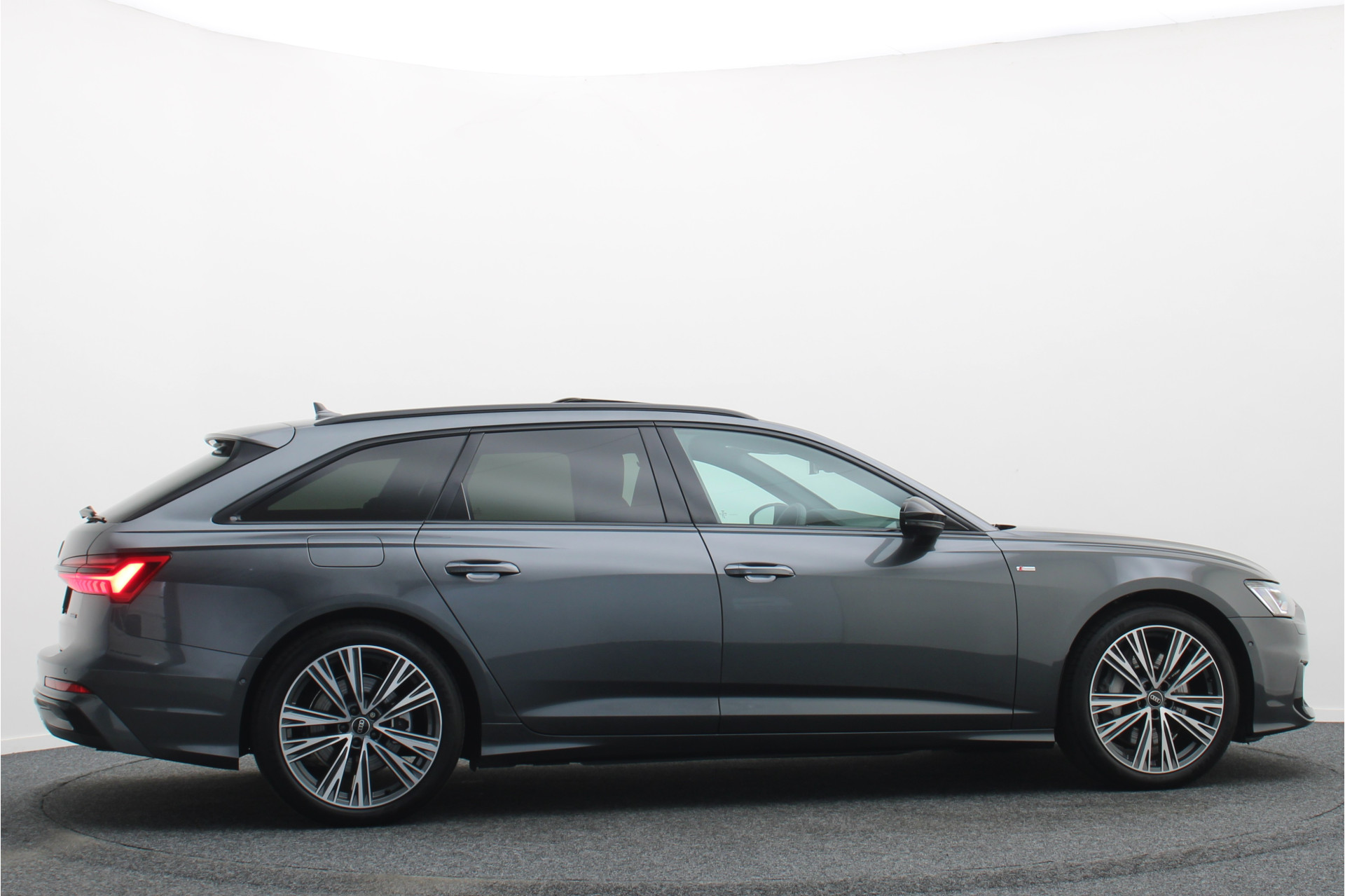 Foto van Audi A6 Avant 50 TFSI E