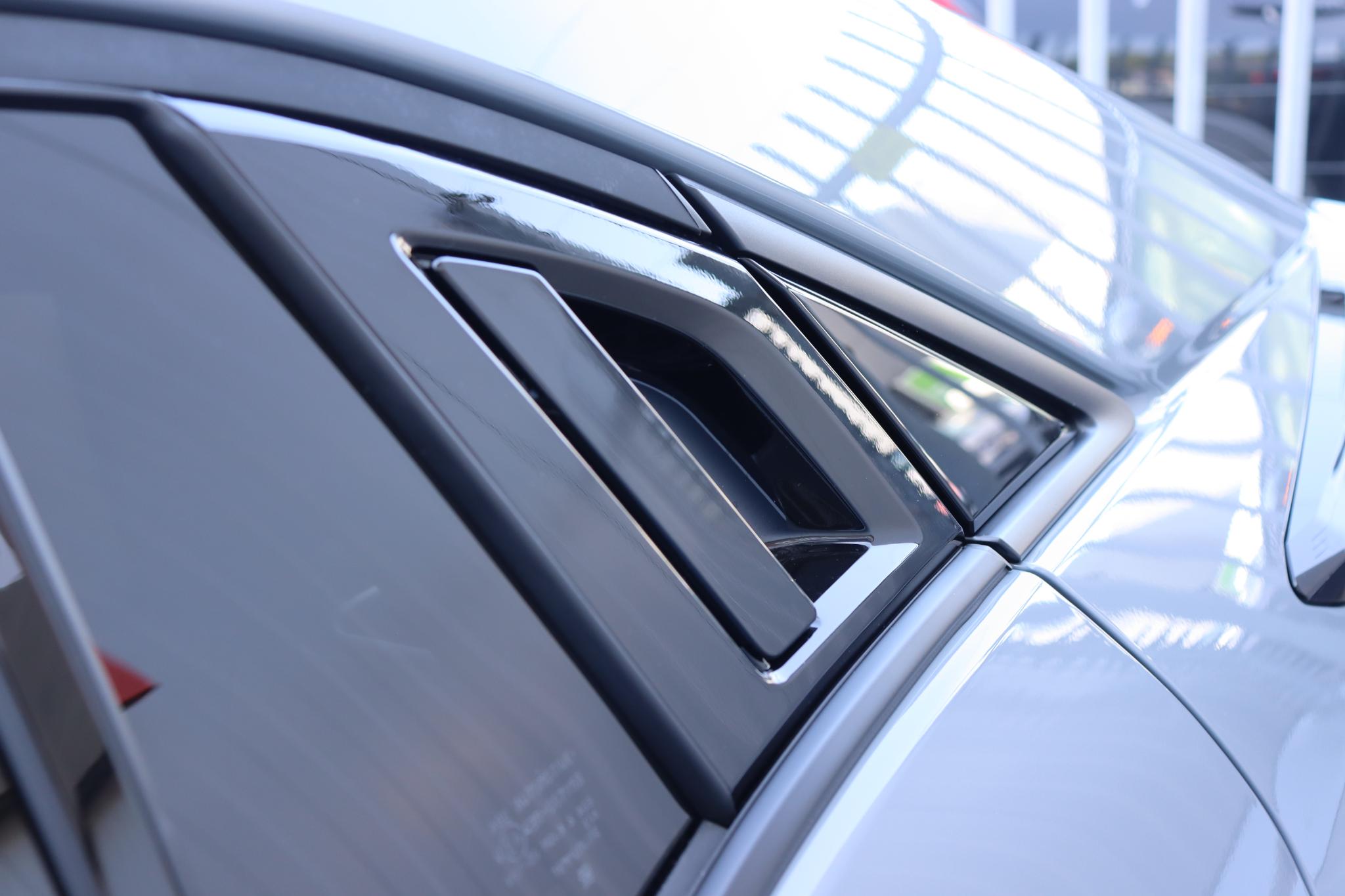 Foto van Toyota C-hr+
