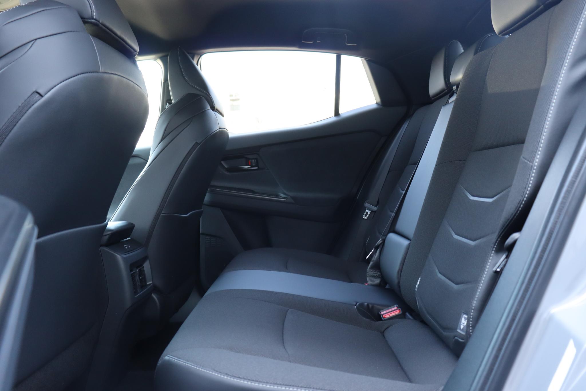 Foto van Toyota C-hr+