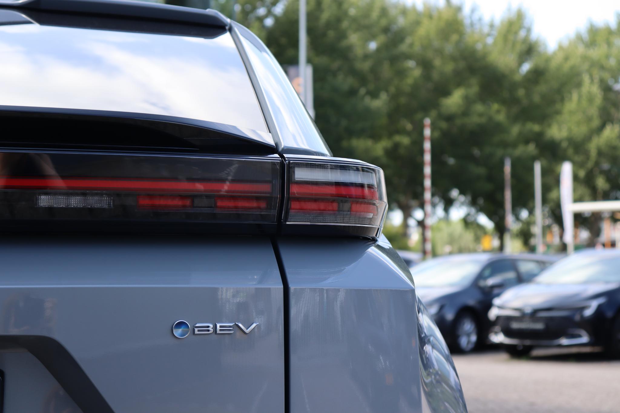 Foto van Toyota C-hr+