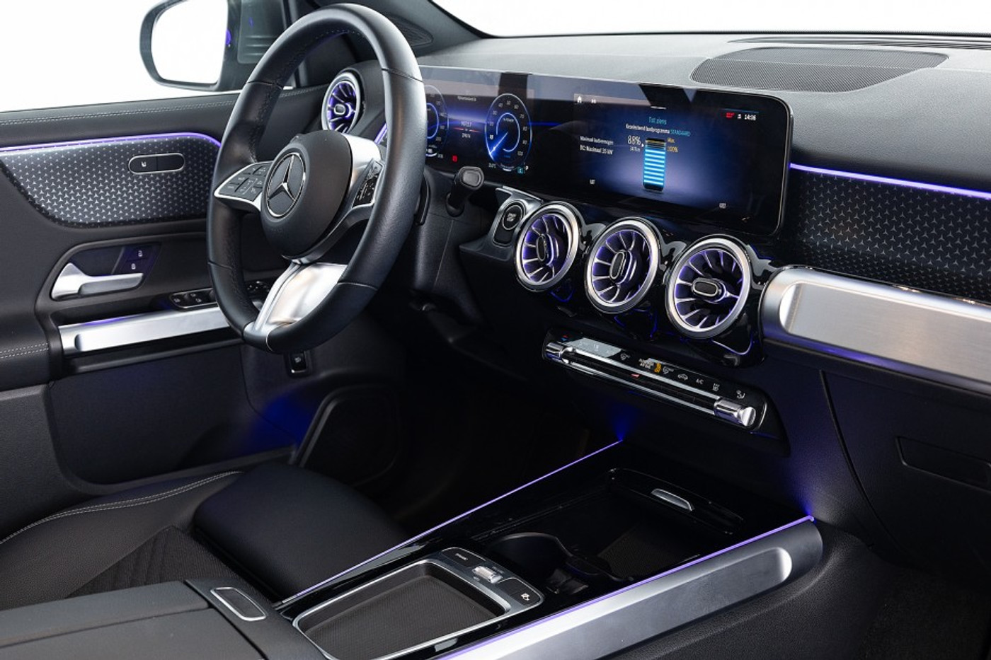 Foto van Mercedes-Benz Eqb