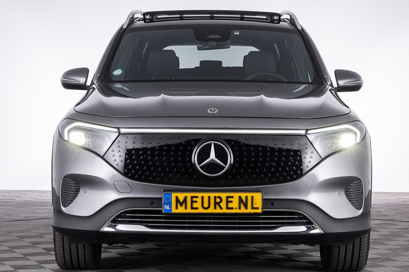 Foto van Mercedes-Benz Eqb