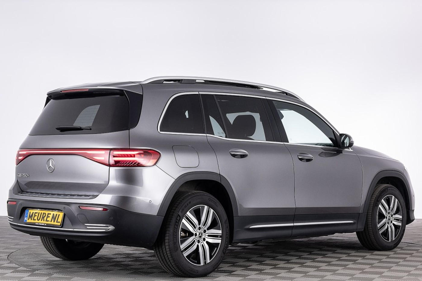 Foto van Mercedes-Benz Eqb