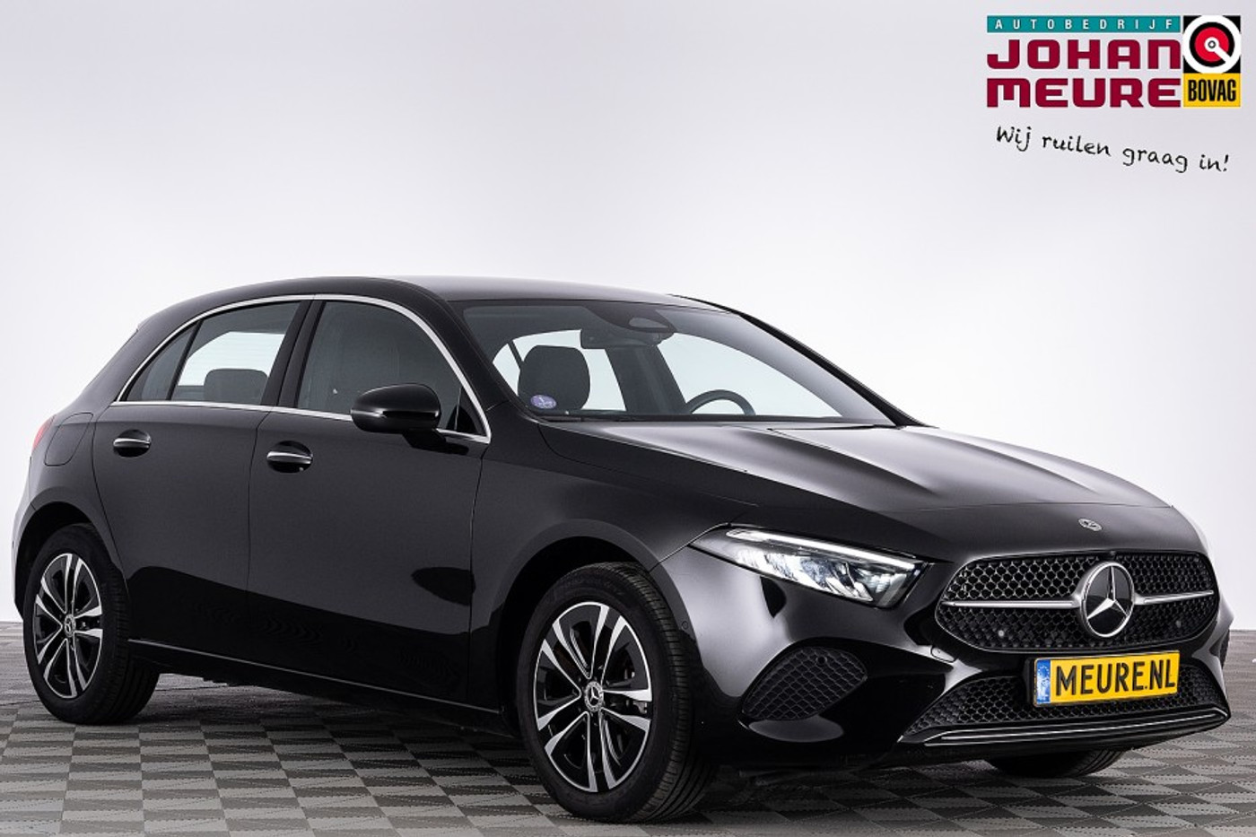 Mercedes-Benz A 250 e Business Line | Full LED | Half LEDER | SFEER | CAMERA | NAVI | PHEV 2023 - voorkant