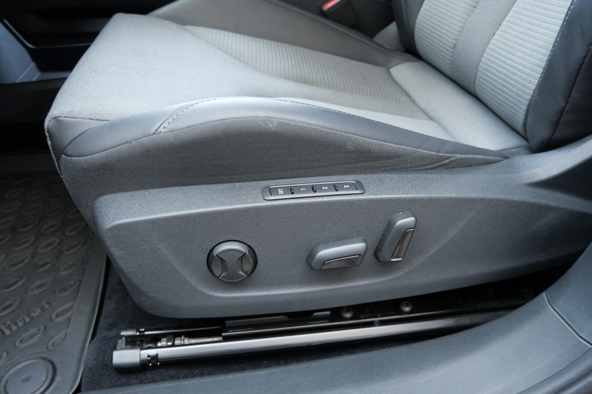 Foto van Skoda Enyaq 80