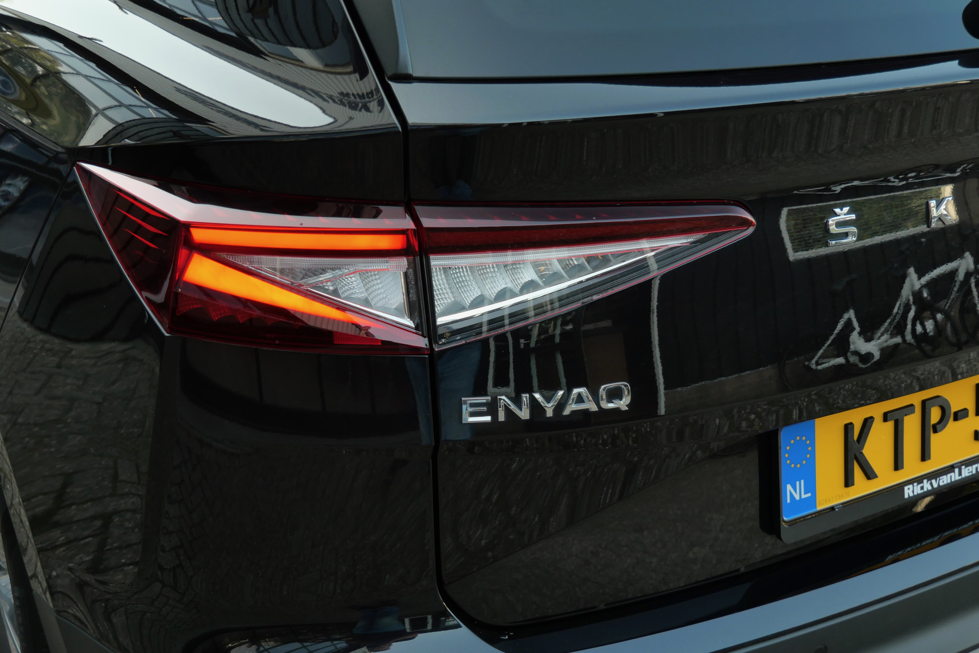 Foto van Skoda Enyaq 80