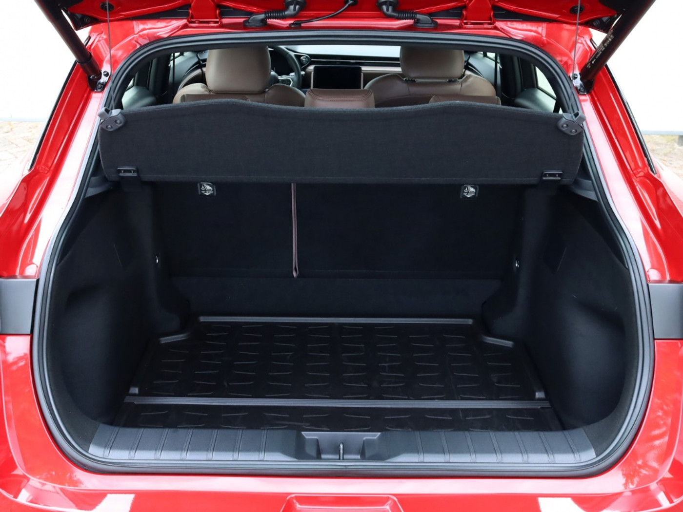 Foto van Lexus LBX