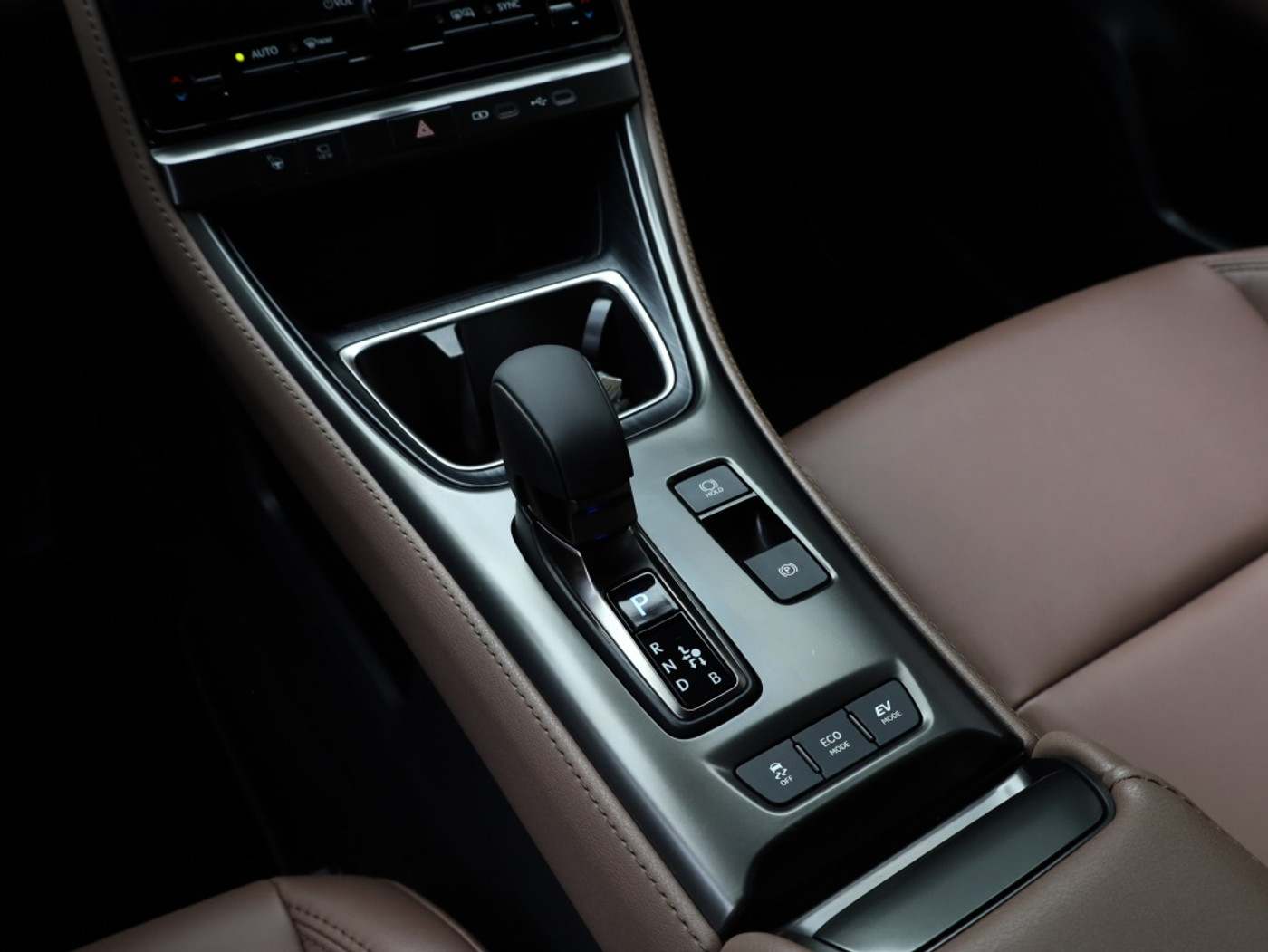 Foto van Lexus LBX