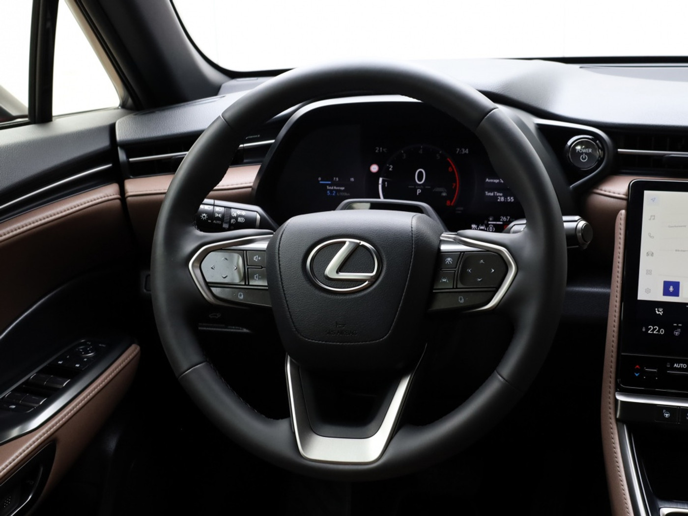 Foto van Lexus LBX