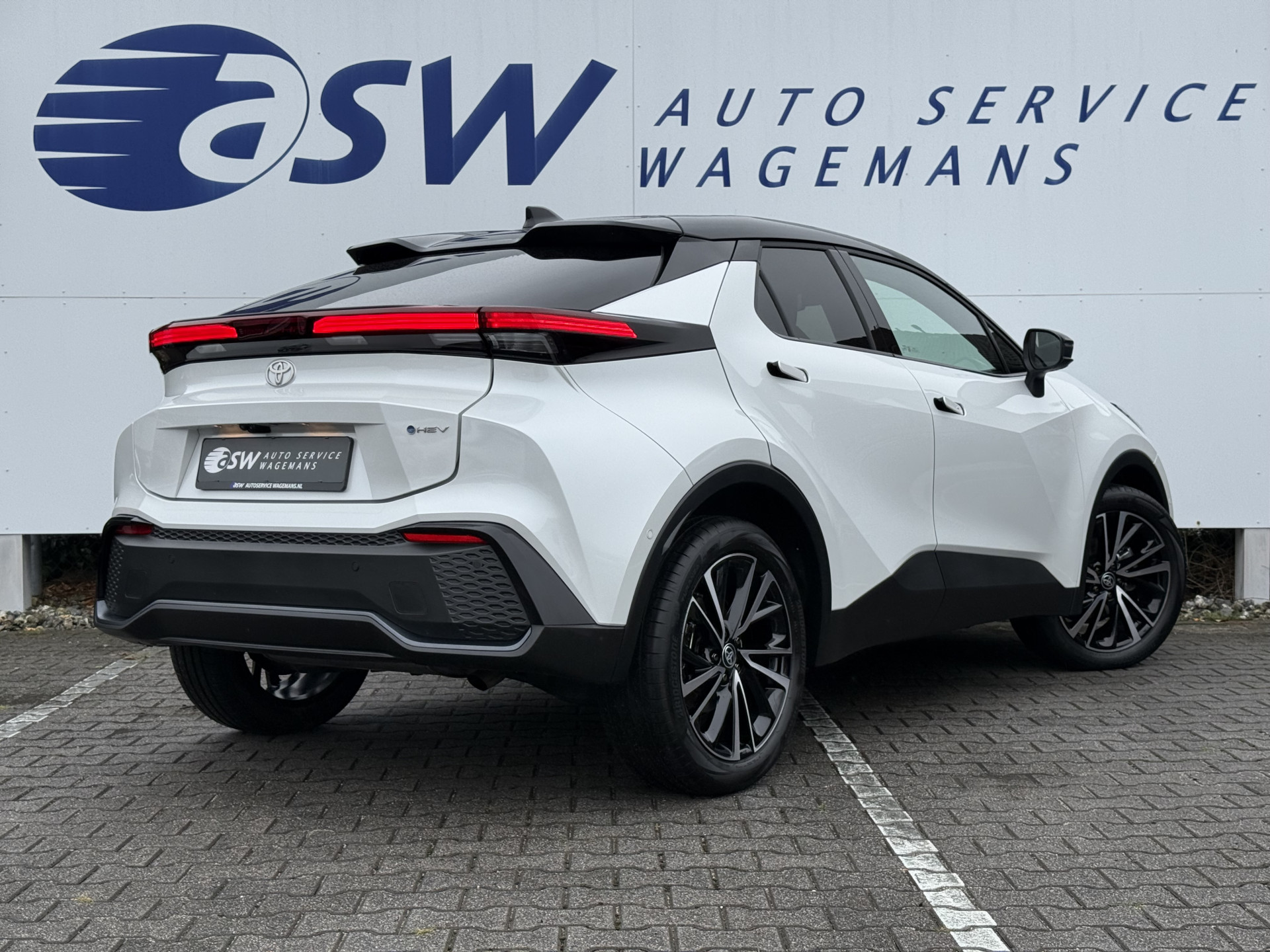 Foto van Toyota C-hr