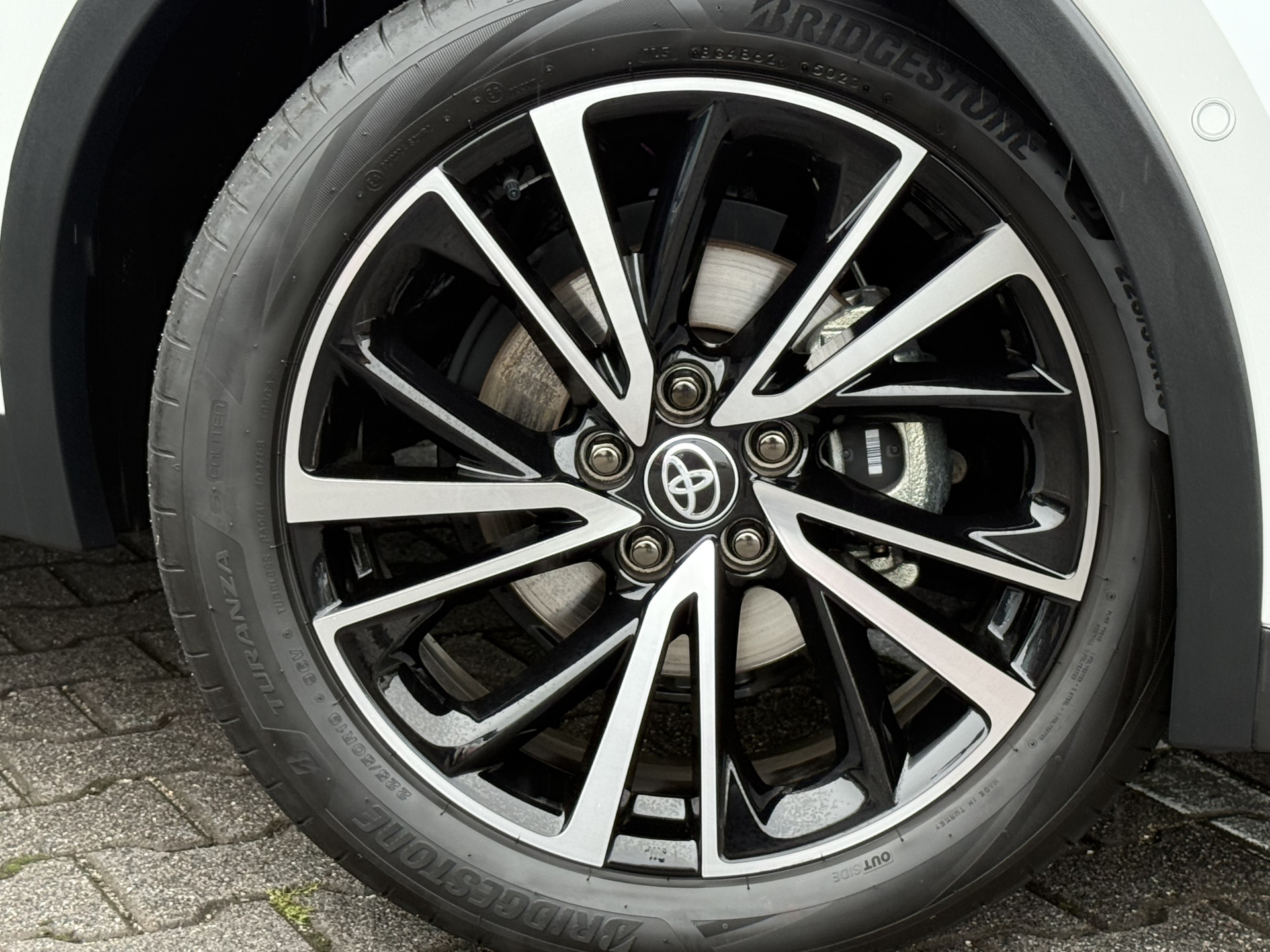 Foto van Toyota C-hr