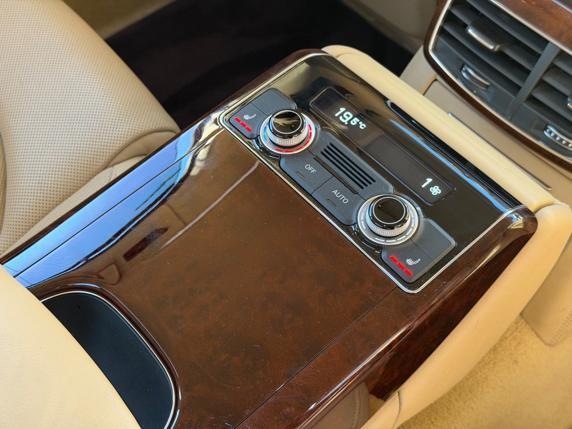 Foto van Audi A8