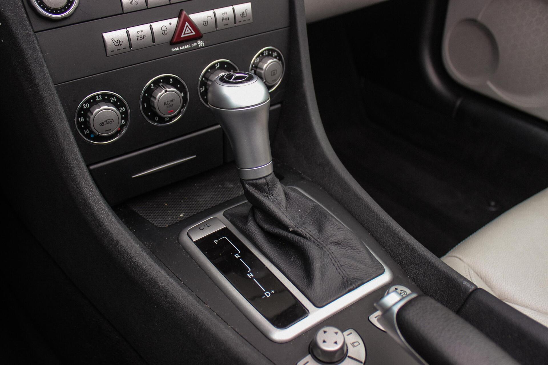 Foto van Mercedes-Benz SLK 200 Kompressor