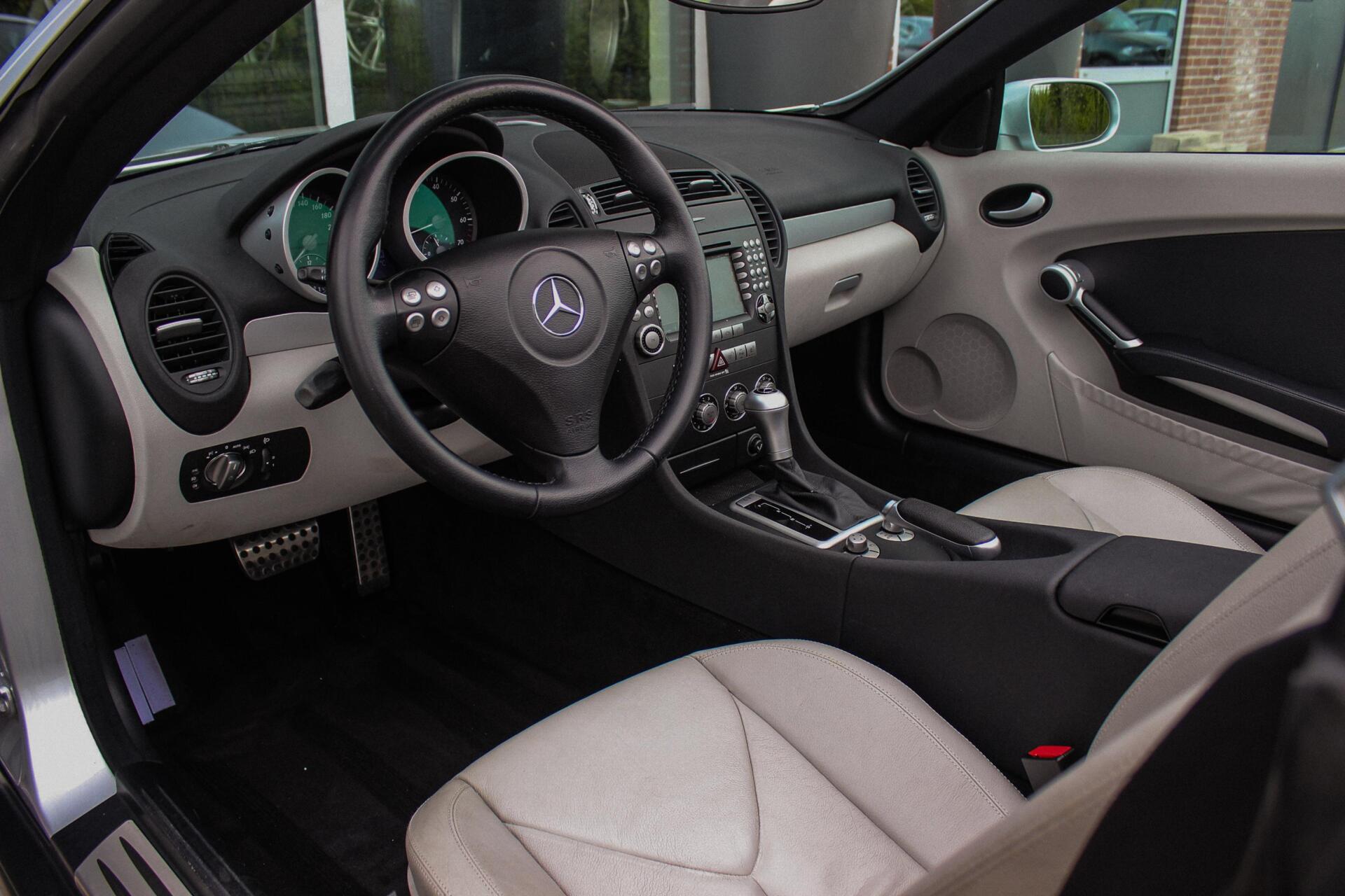 Foto van Mercedes-Benz SLK 200 Kompressor