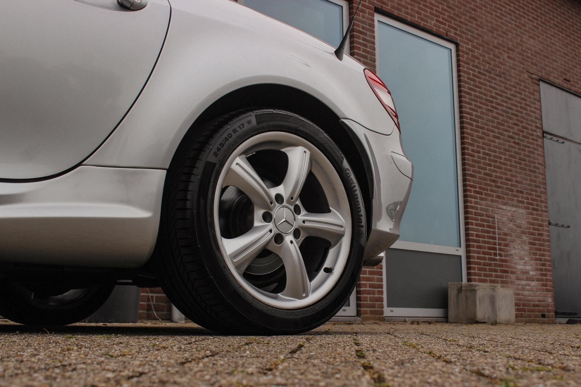 Foto van Mercedes-Benz SLK 200 Kompressor
