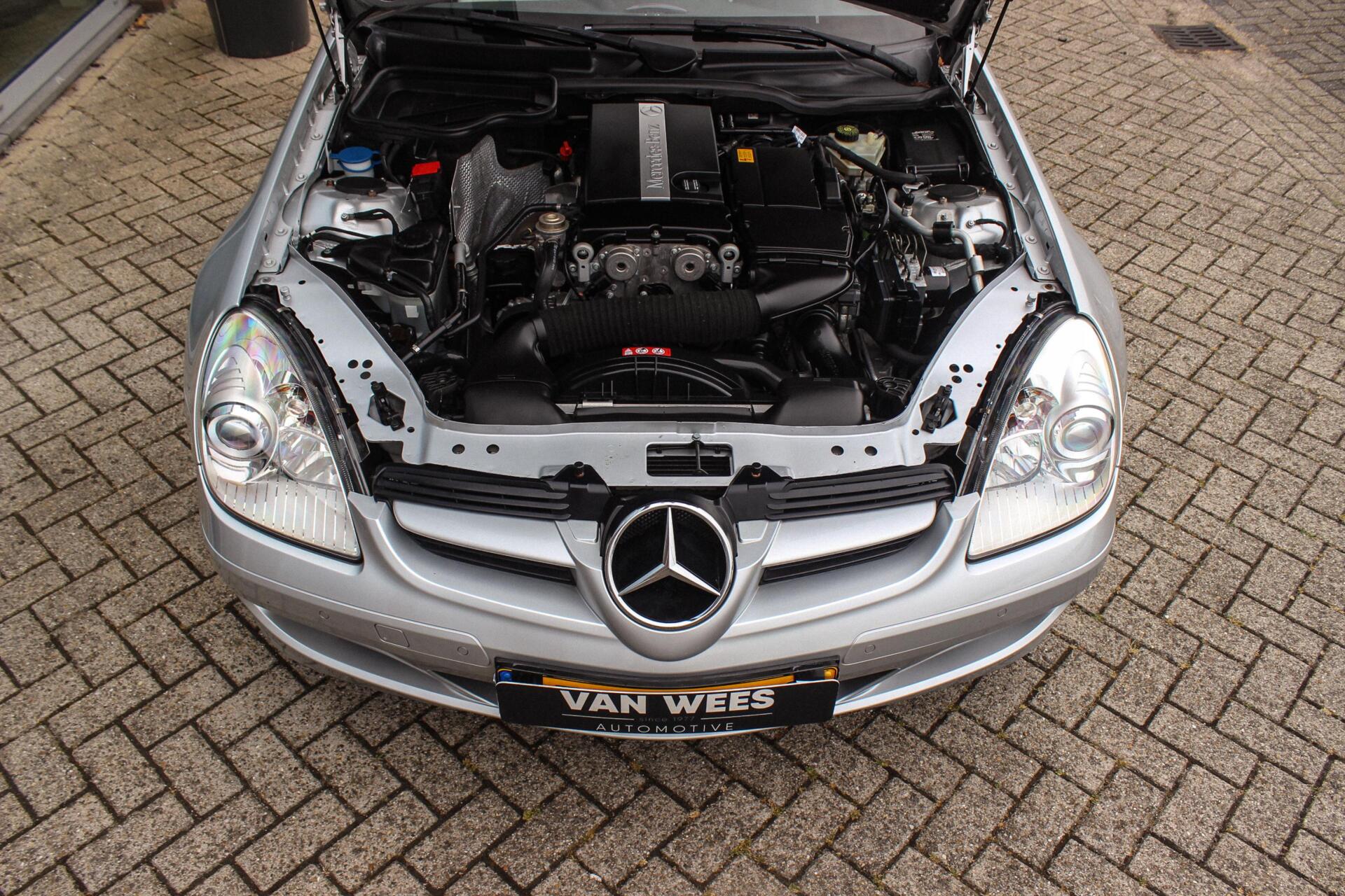 Foto van Mercedes-Benz SLK 200 Kompressor