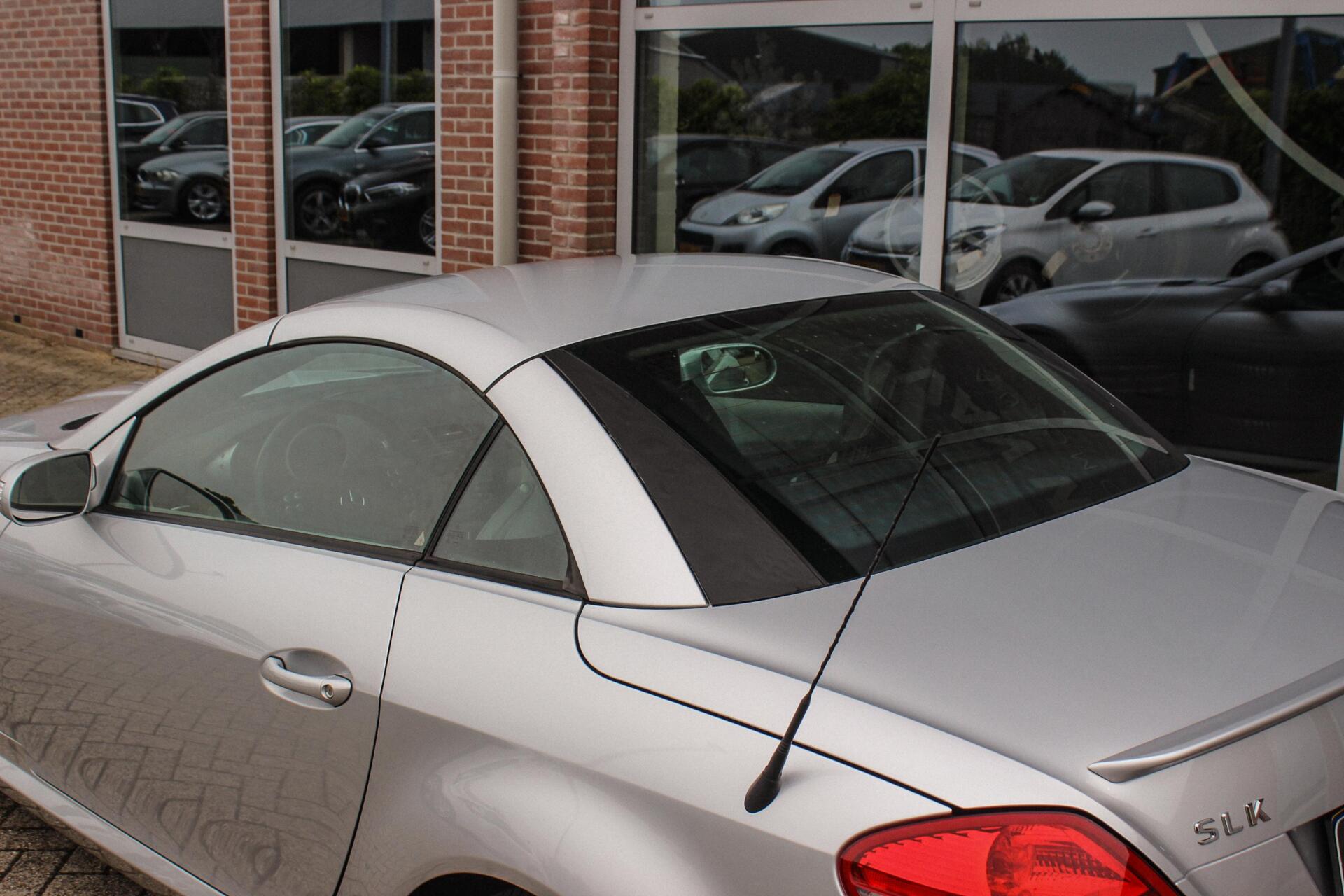 Foto van Mercedes-Benz SLK 200 Kompressor