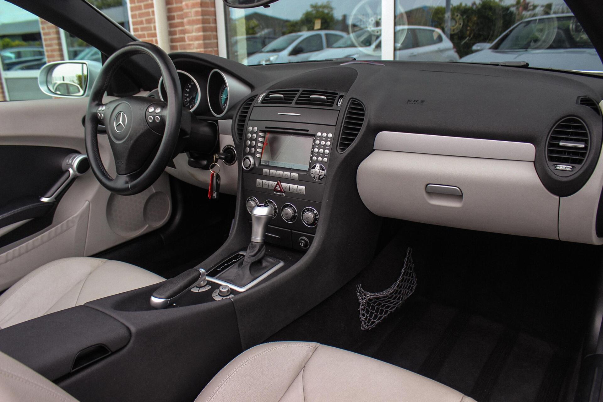 Foto van Mercedes-Benz SLK 200 Kompressor