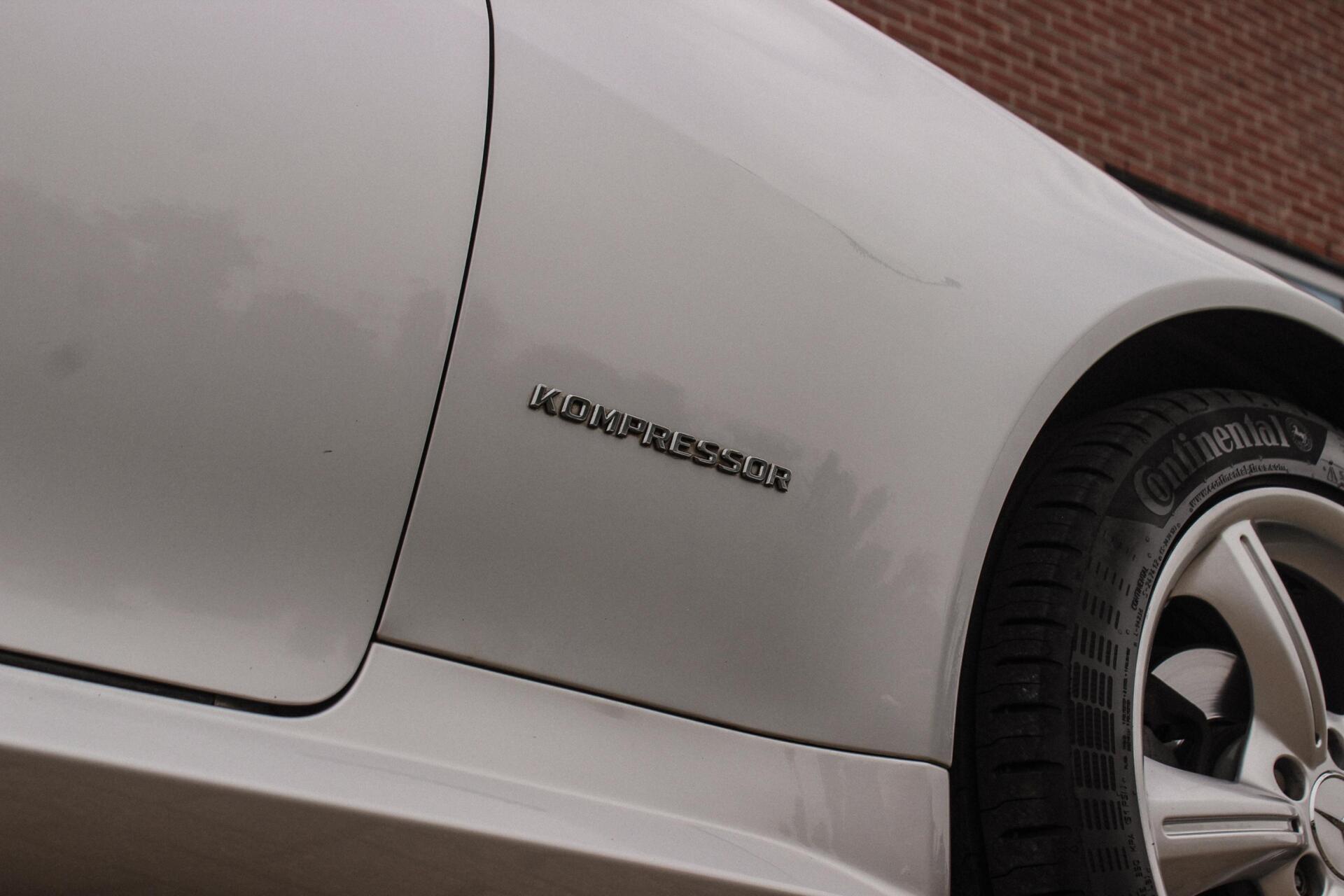Foto van Mercedes-Benz SLK 200 Kompressor