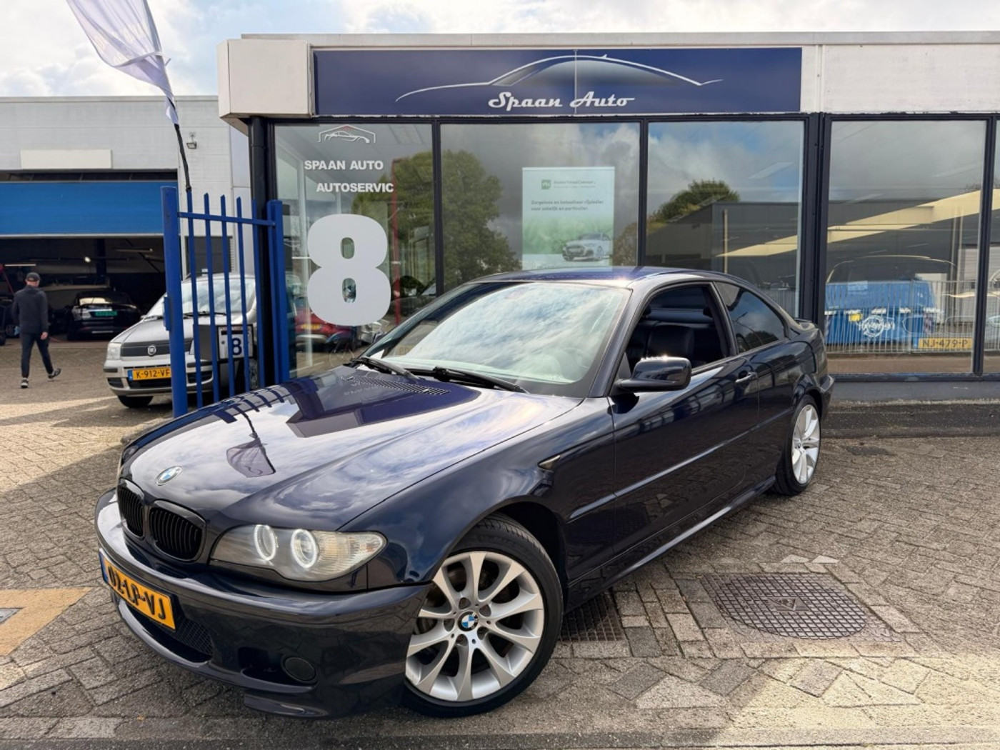 BMW 3er Reihe 318Ci Executive | LIEFHEBBERSAUTO | CARPLAY | AIRCO | STOELVERW. 2003 - voorkant