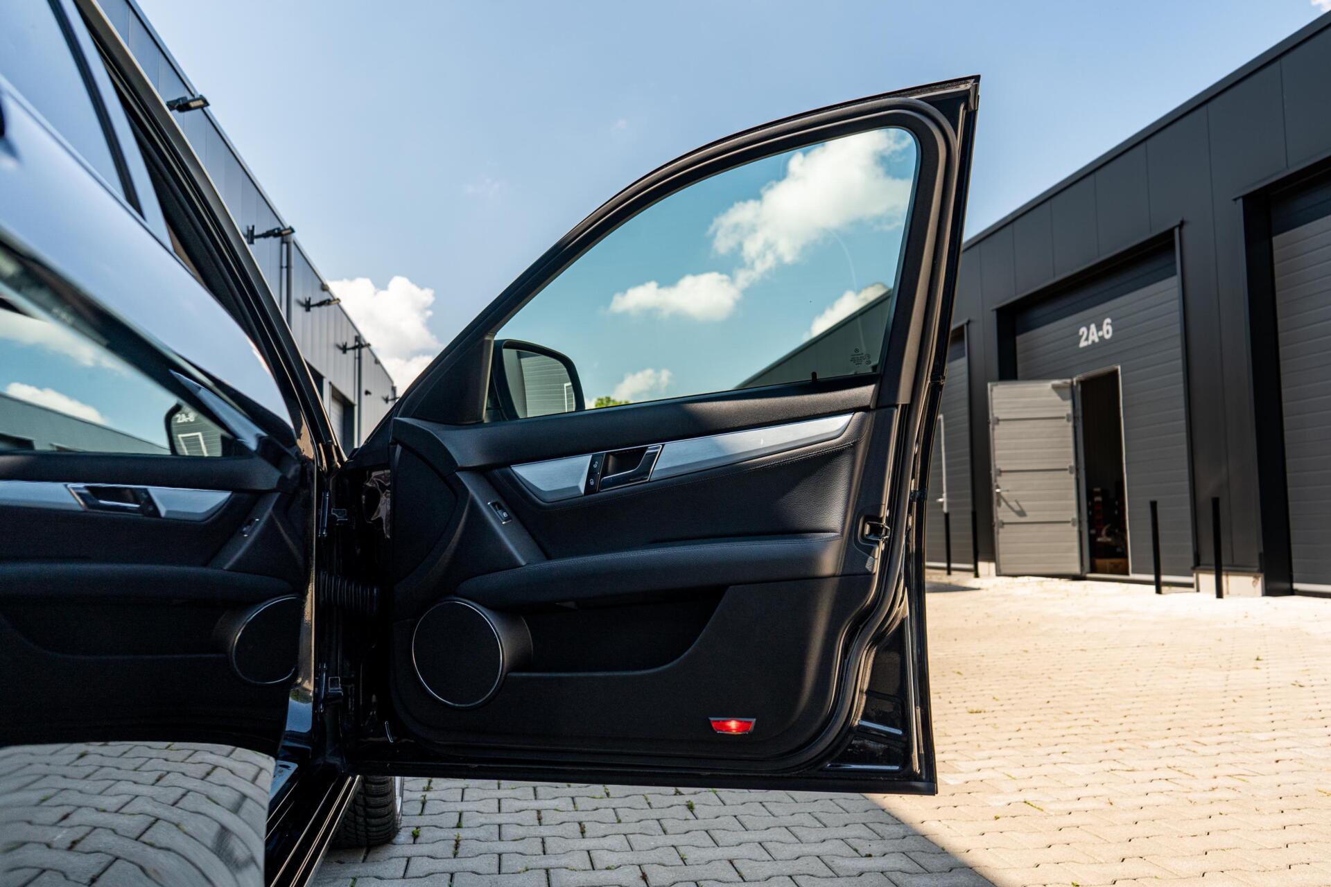 Foto van Mercedes-Benz C 280