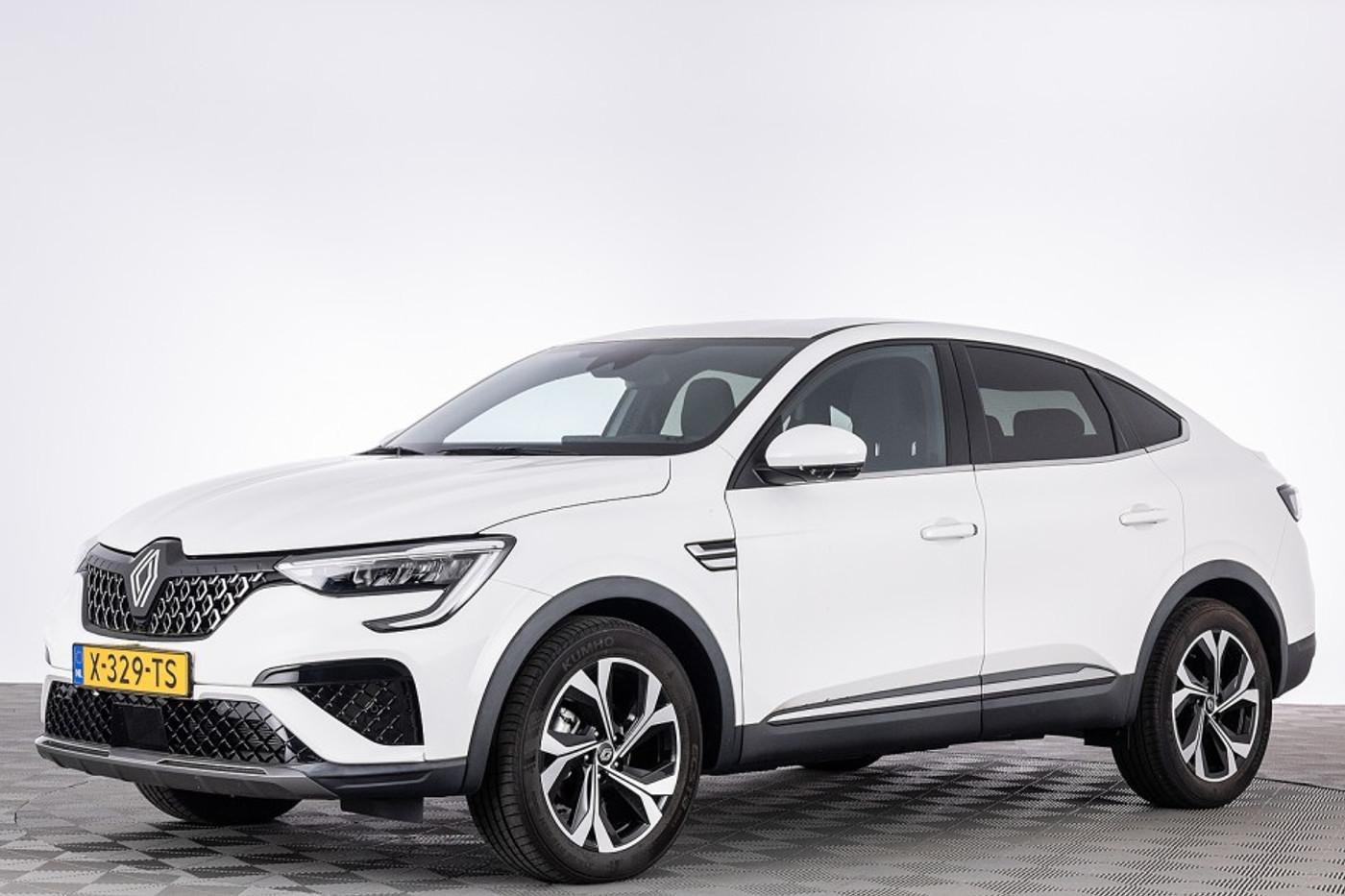 Foto van Renault Arkana E-tech