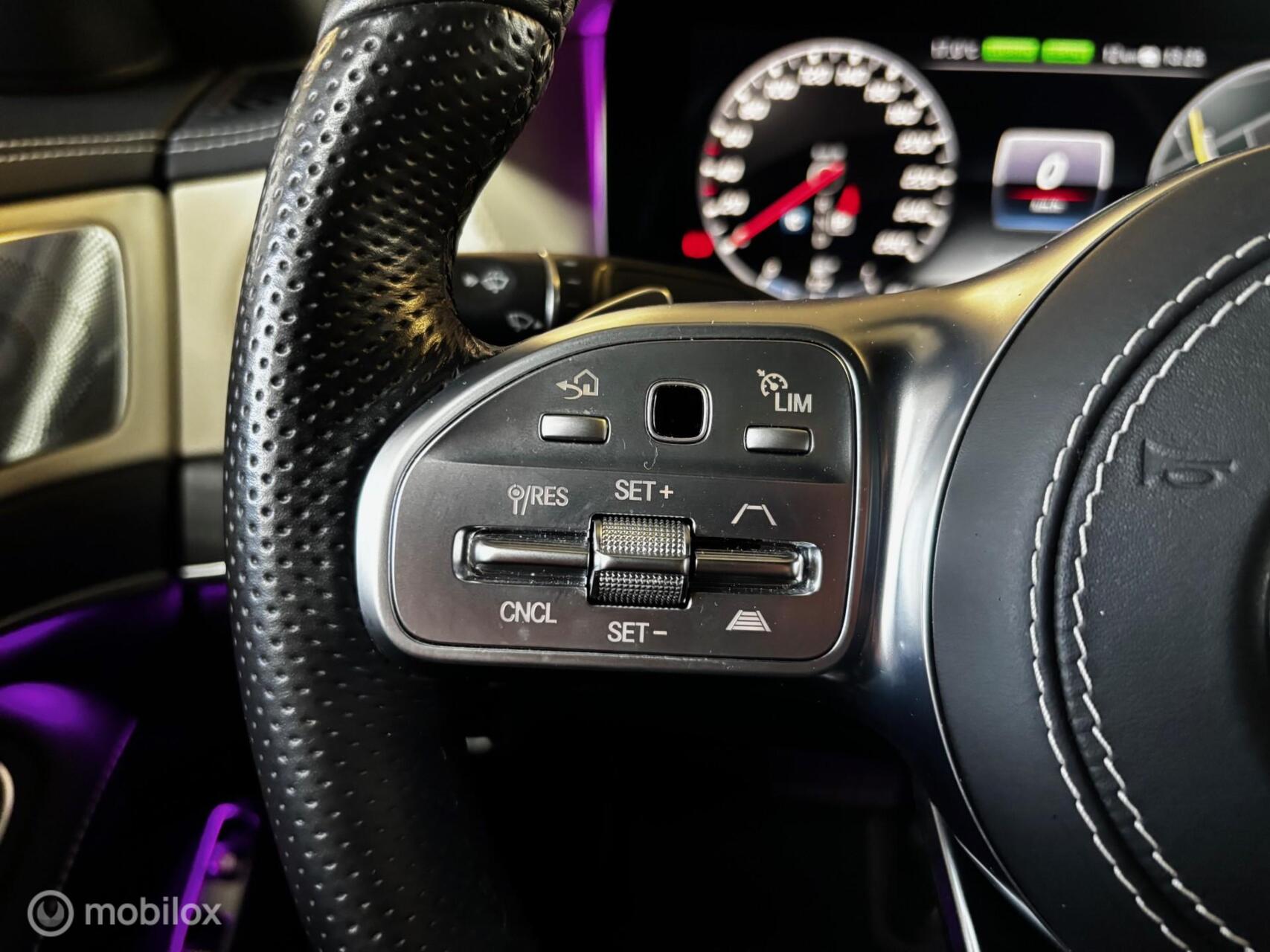 Foto van Mercedes-Benz S 560 E