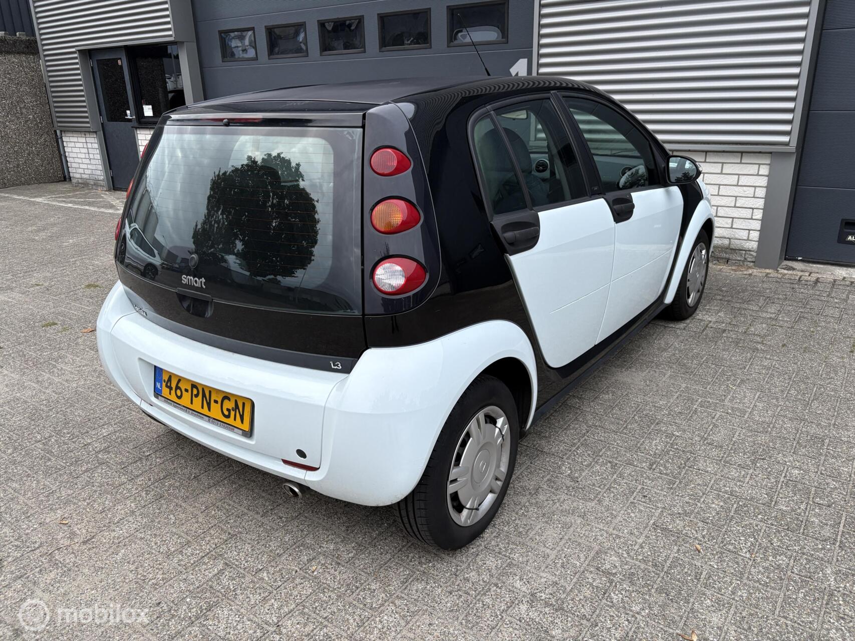 Foto van Smart Forfour 1.3