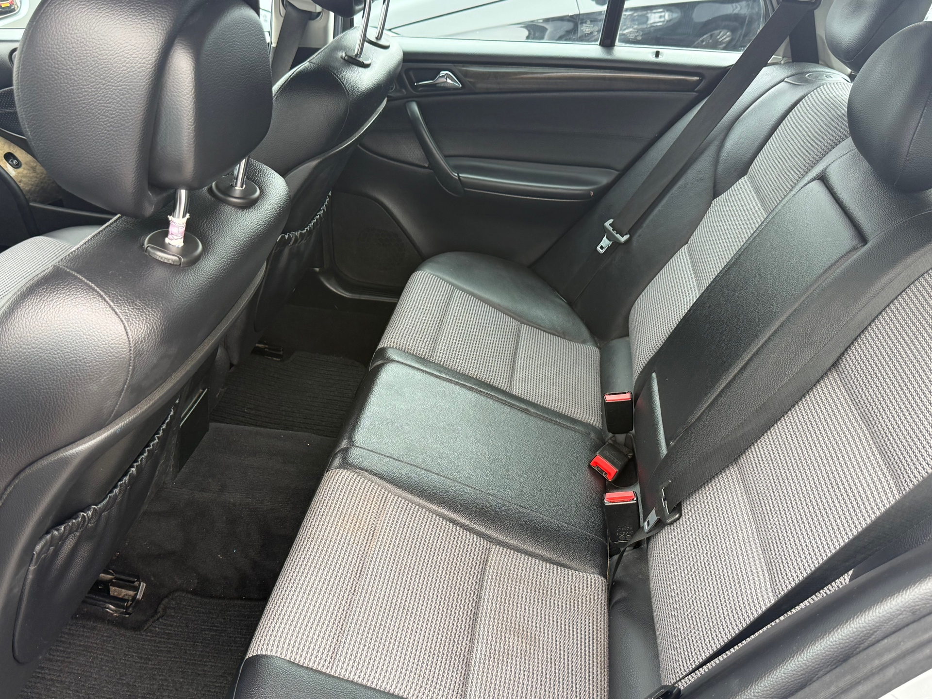 Foto van Mercedes-Benz C 180 Kompressor